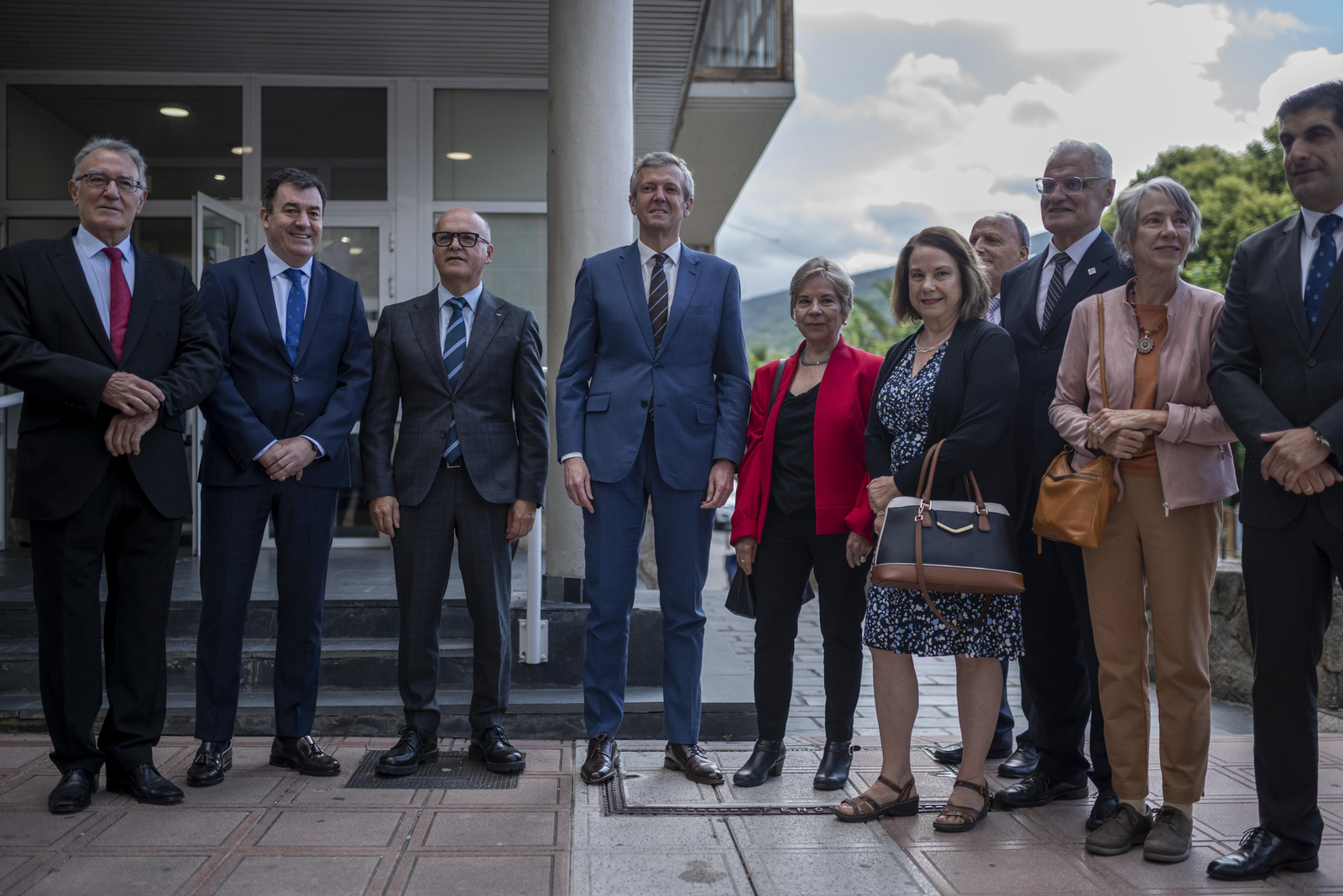 O acto conmemorativo do Día das Letras Galegas 2022, celebrado hoxe no Teatro Lauro Olmo de O Barco de Valdeorras. EFE/Brais Lorenzo