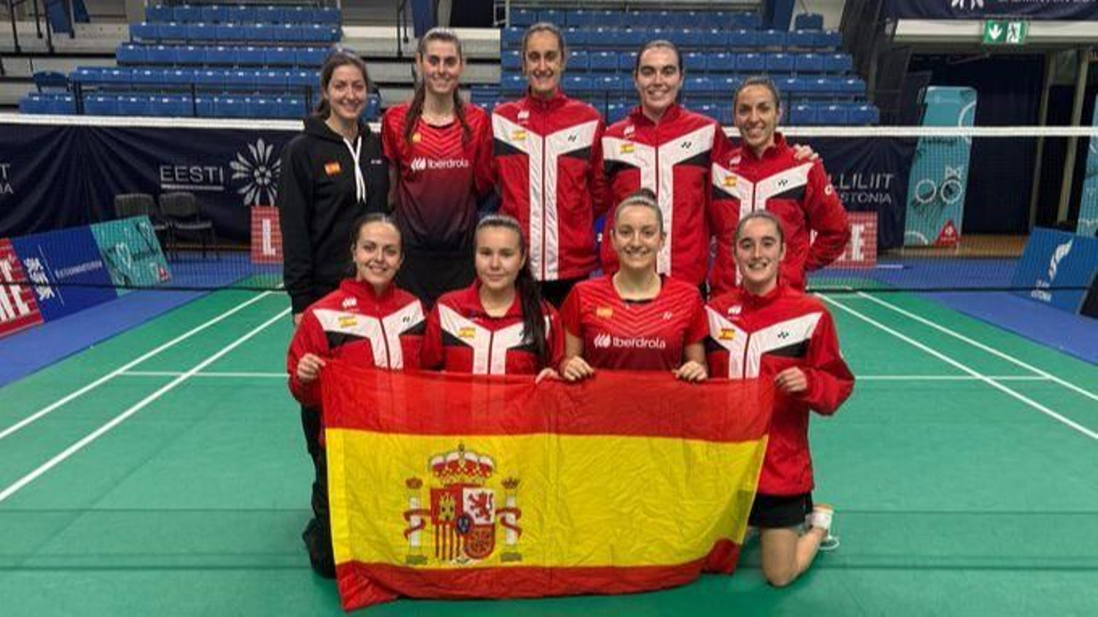 Lucía Rodríguez (1ª, i. abajo) y Nikol Carulla (3ª, i. abajo) formaron parte de la selección.