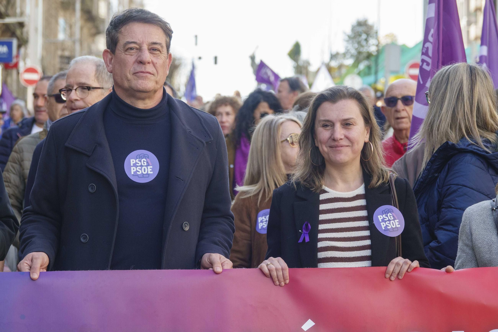 Galería | Las calles de Vigo se pintan de morado por el Día Internacional de la Mujer