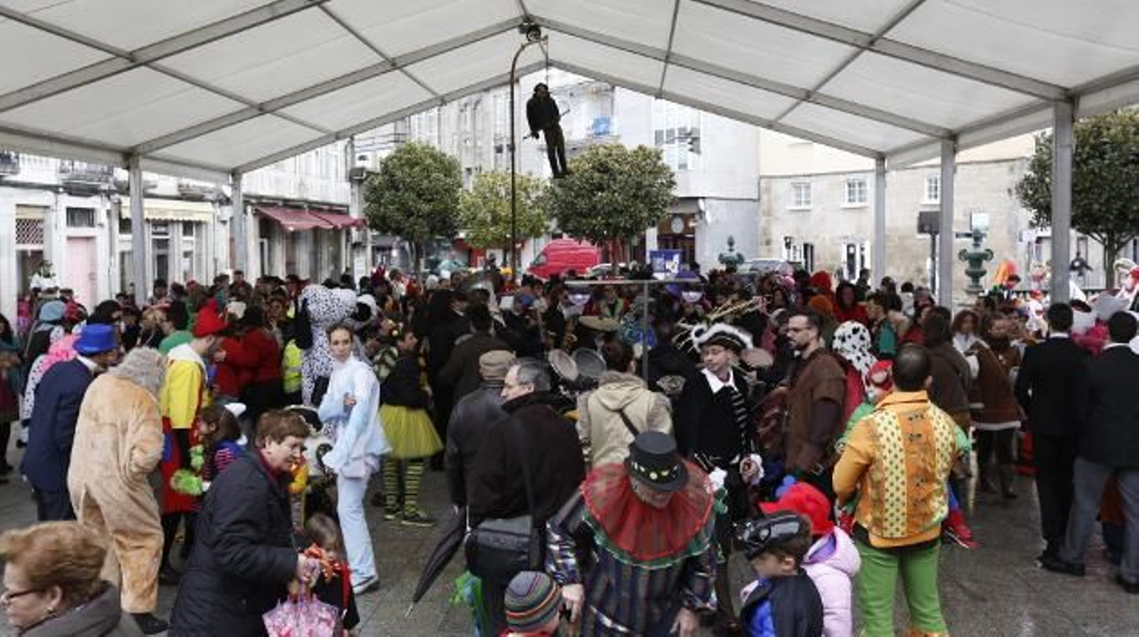 Xinzo disfrutó de su lunes de Entroido