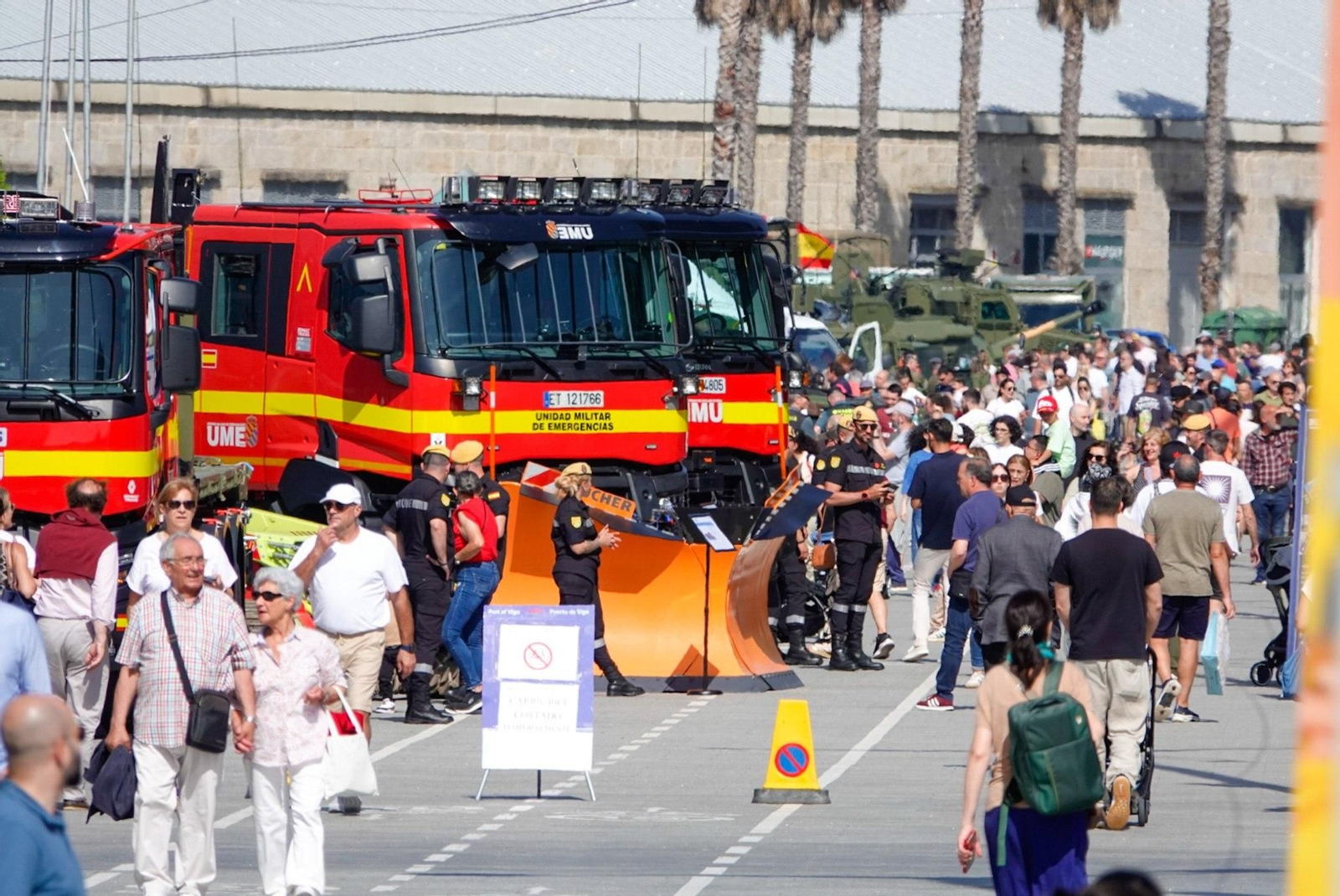 Galería | Comienza la programación del Día de las Fuerzas Armadas en Vigo