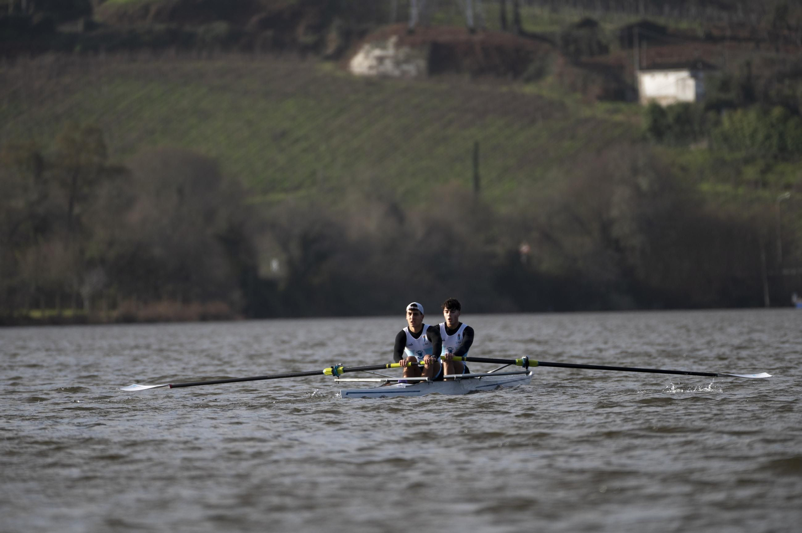 Galería | Castrelo de Miño disfruta con el Campeonato Gallego de Remo de larga distancia