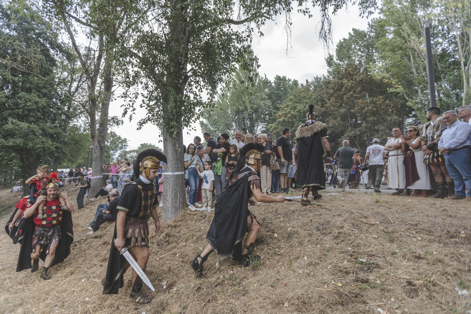 Galería | Los romanos cruzan el Lethes: Xinzo pone fin al Esquecemento, un evento con cifras récord