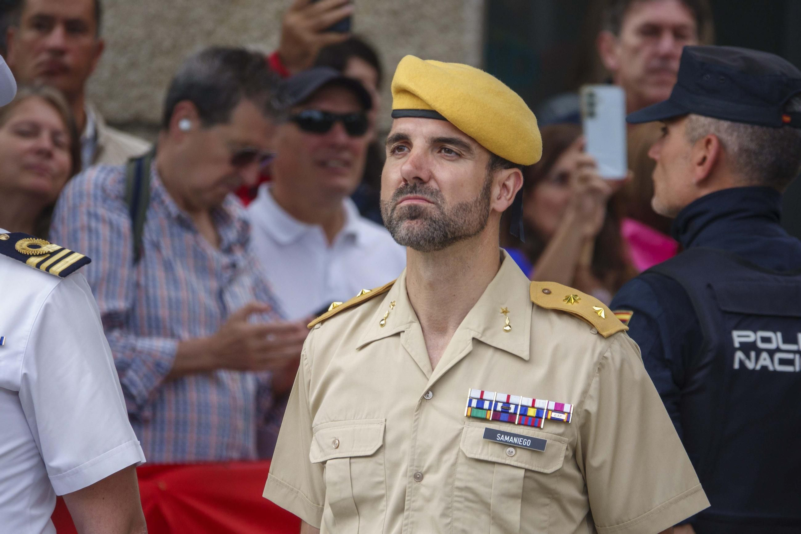 Galería | Comienza la programación del Día de las Fuerzas Armadas en Vigo