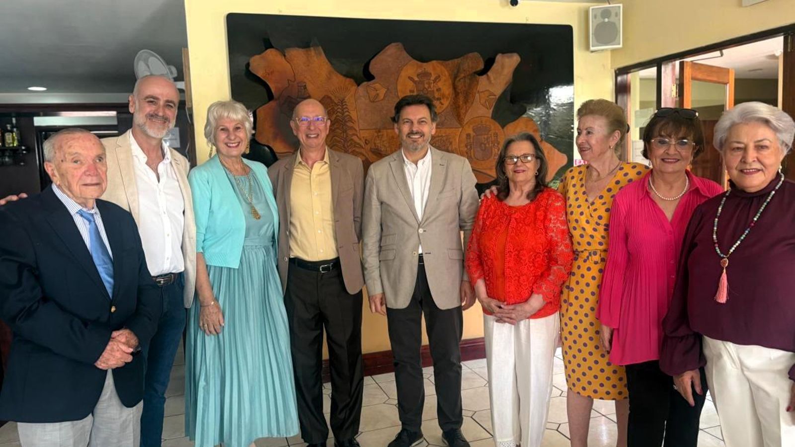 Miranda con gallegos residentes en Costa Rica