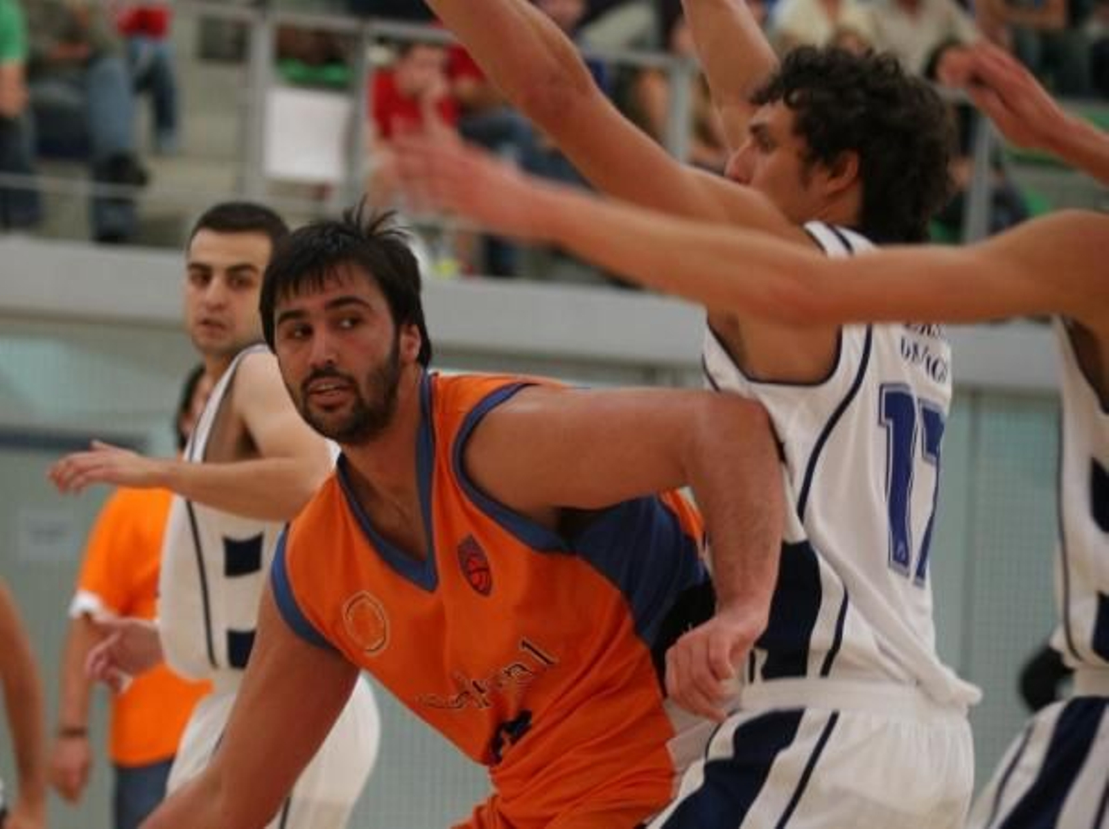 Ricardo Piedrafita y Nacho Gómez en el derbi ourensano.