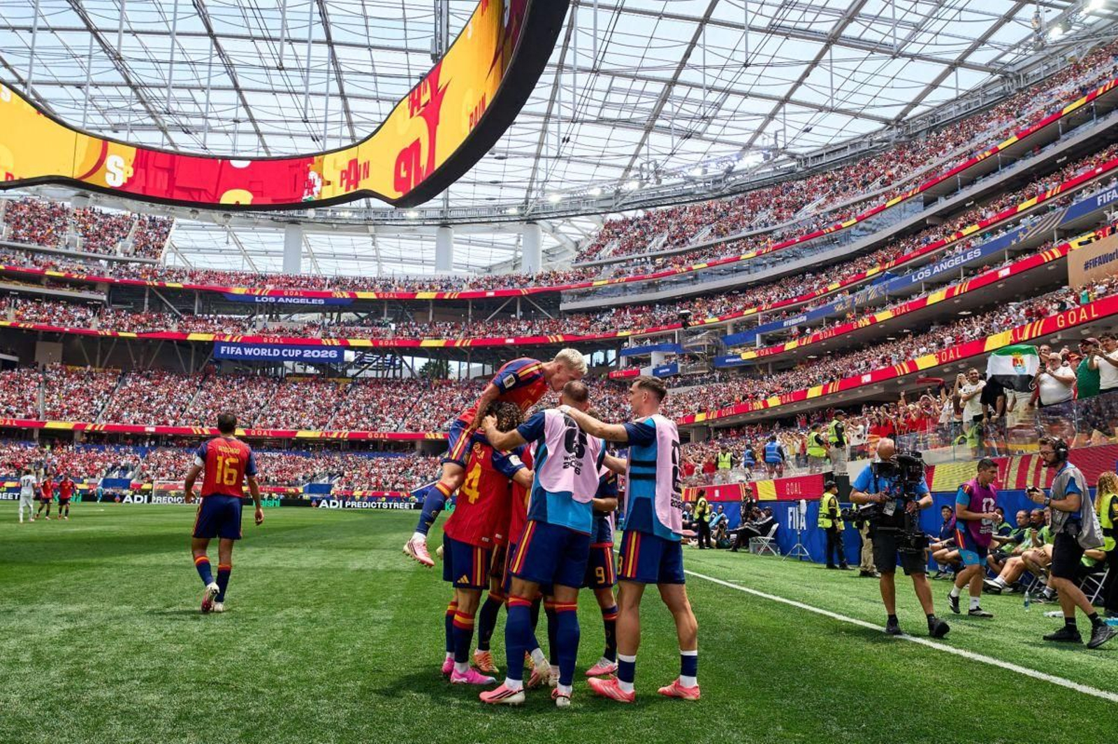 Los jugadores españoles celebran uno de los goles ante Austria.