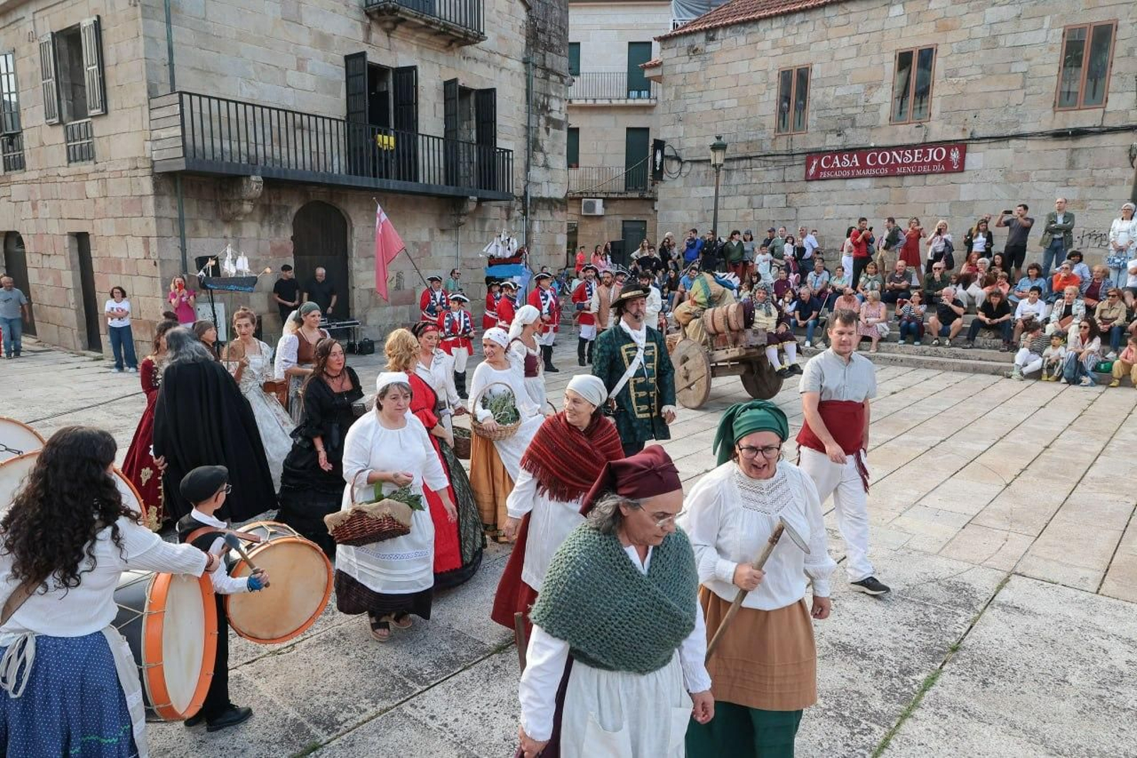 Galería | Redondela se echa a la calle para dar comienzo a la Batalla de Rande