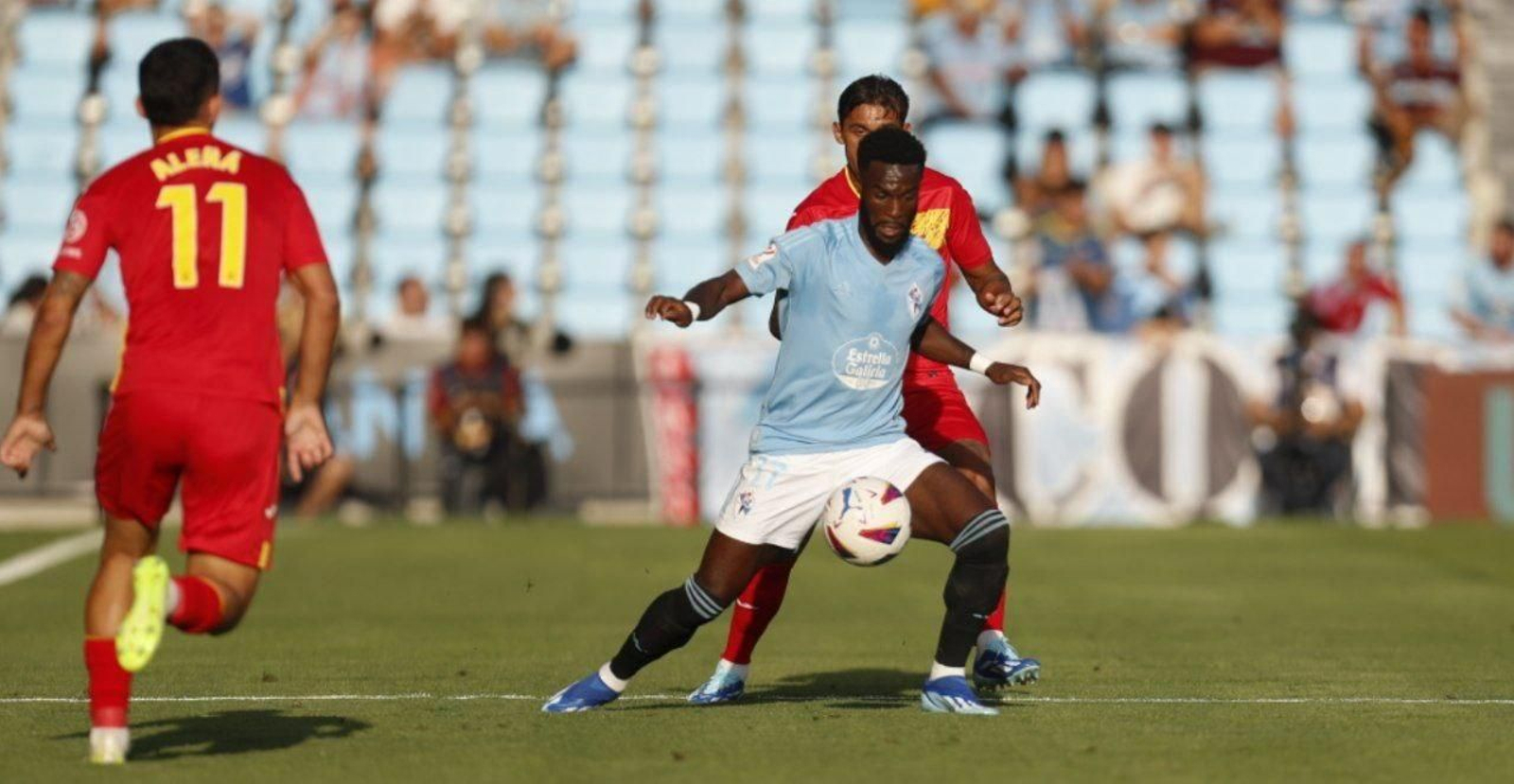 Bamba en acción en Balaídos en el partido del Celta contra el Getafe. // J.V. Landín