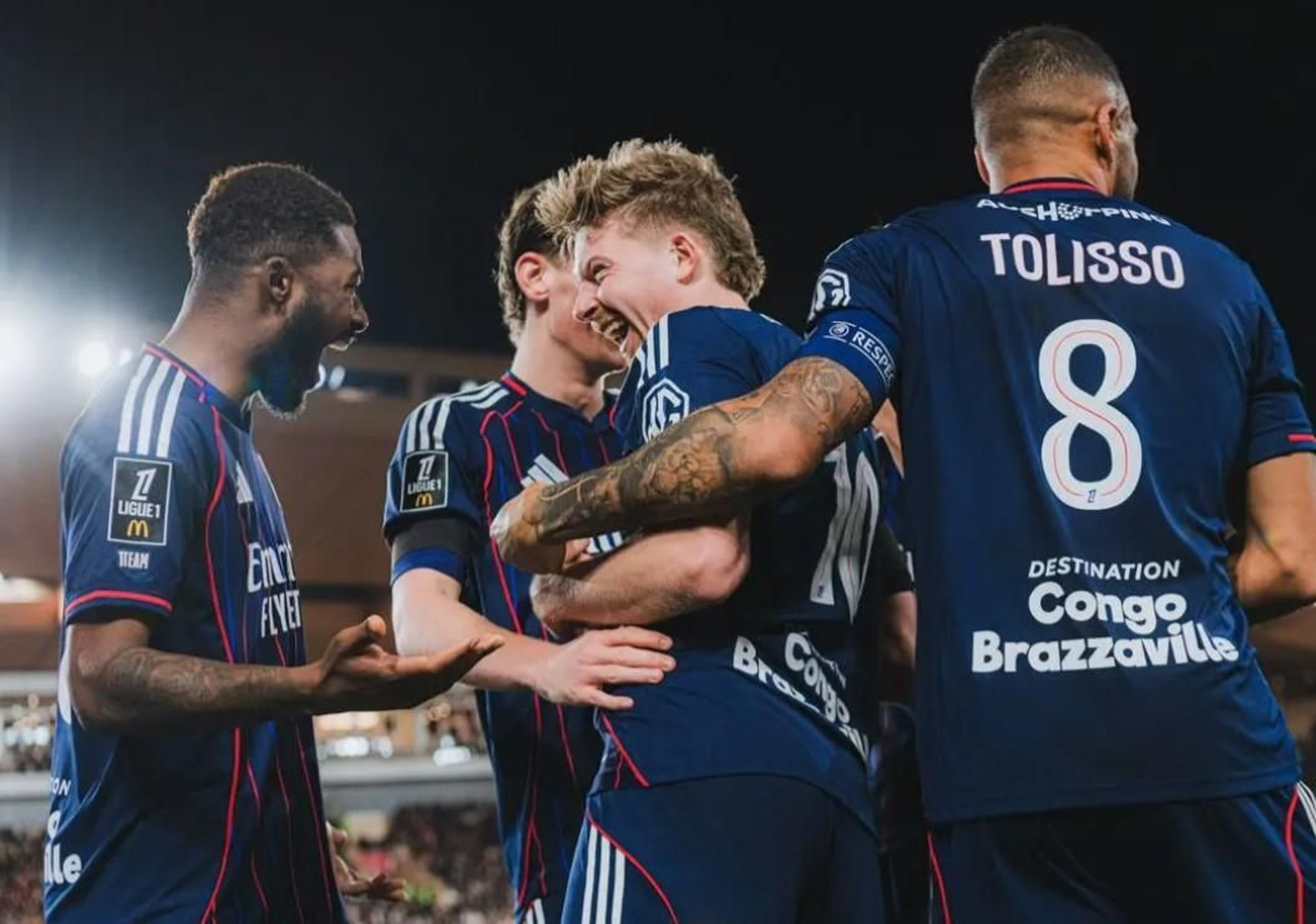 Pavel Sulc celebra uno de sus goles, que lo mantienen como el máximo realizador de su equipo.