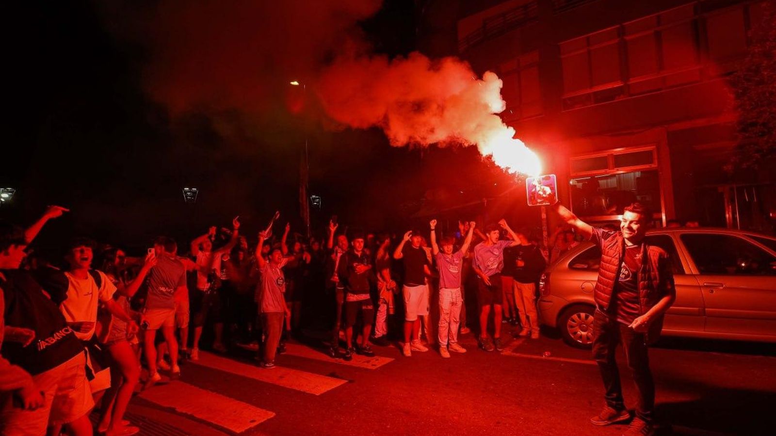 Galería | La afición celeste celebra el billete a Europa del Celta