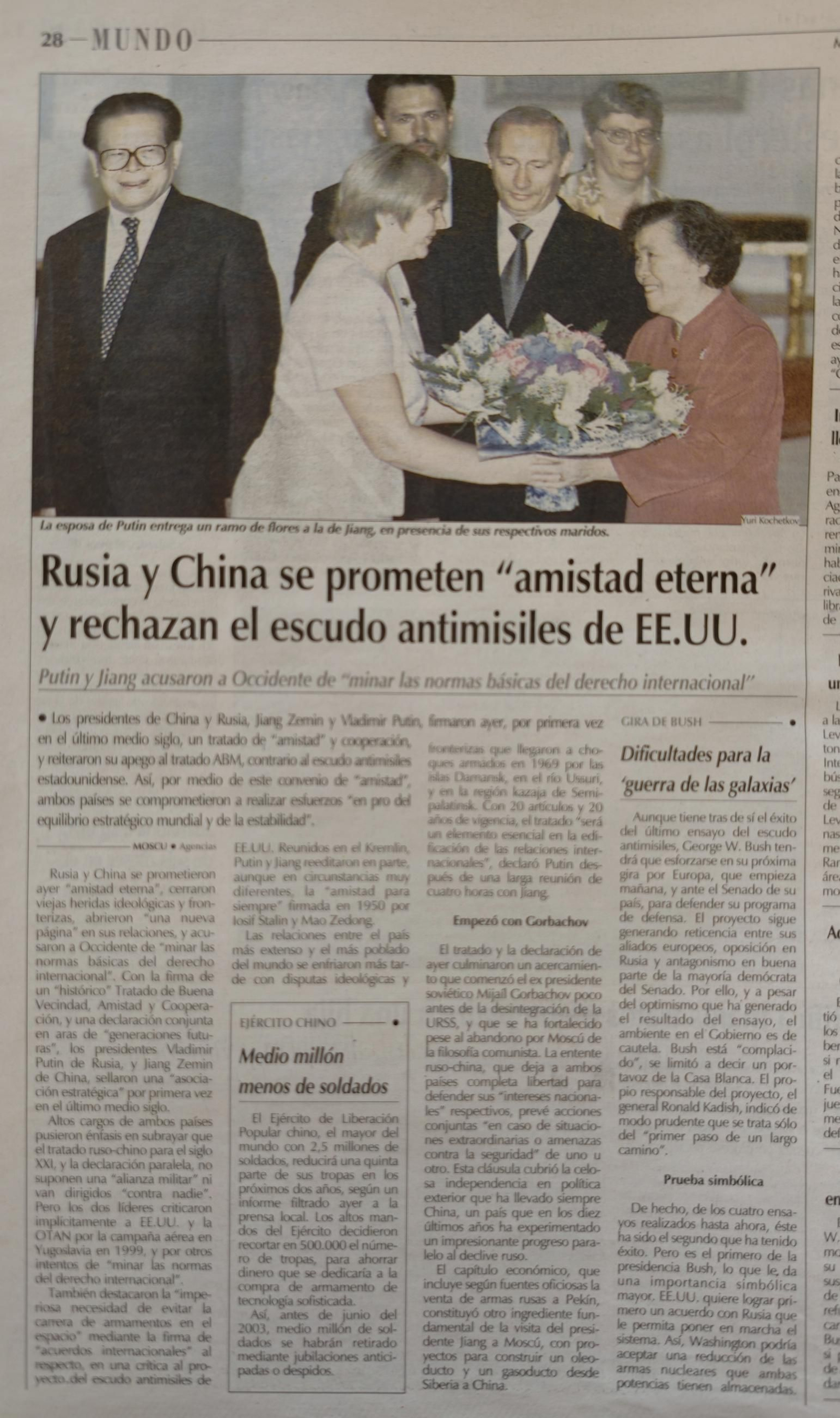 Noticias escaneadas del periódico La Región del 18 de julio del 2001.