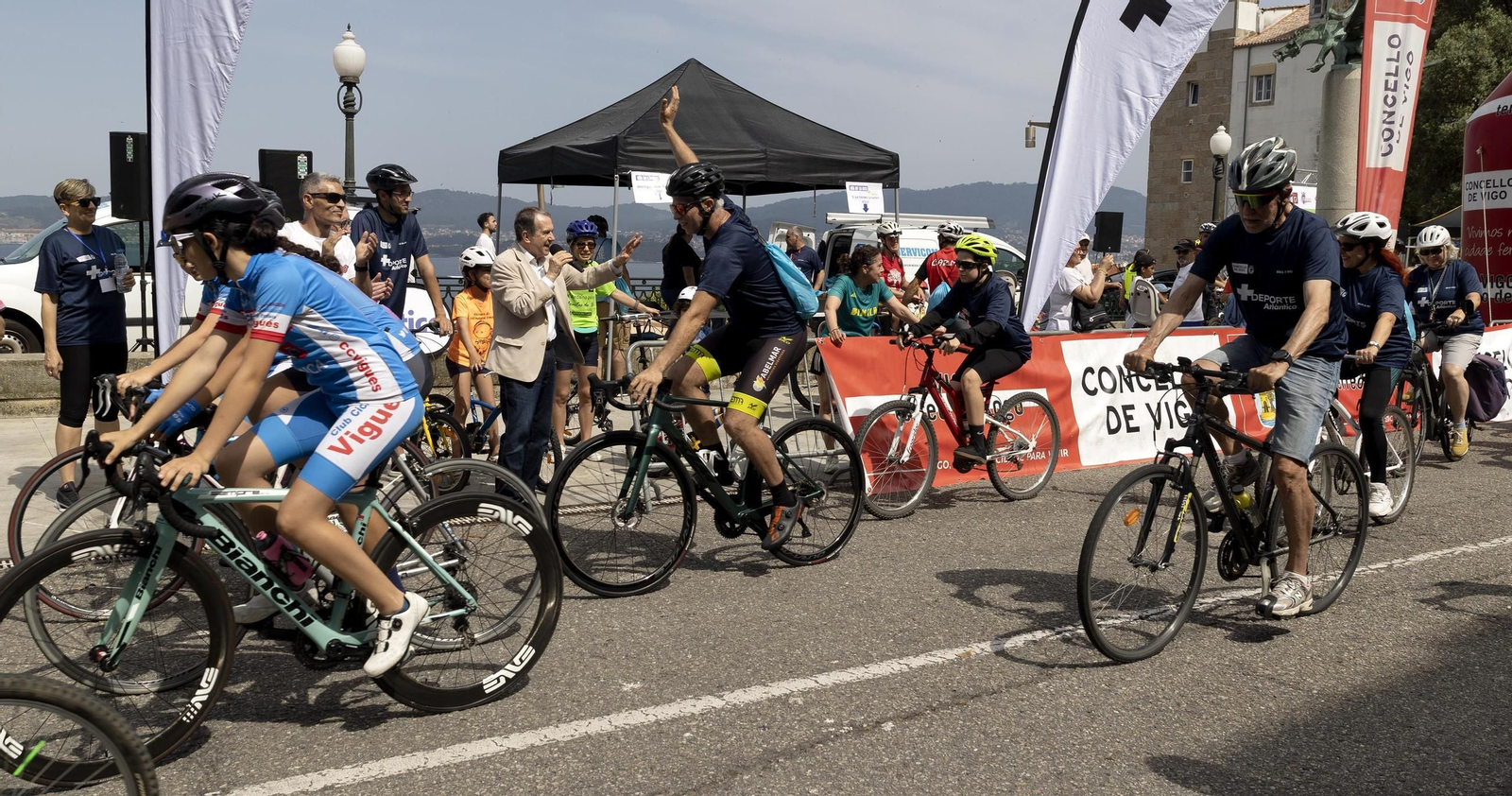 Galería | El ciclismo toma Vigo con la primera edición del Día de la Bici de Atlántico