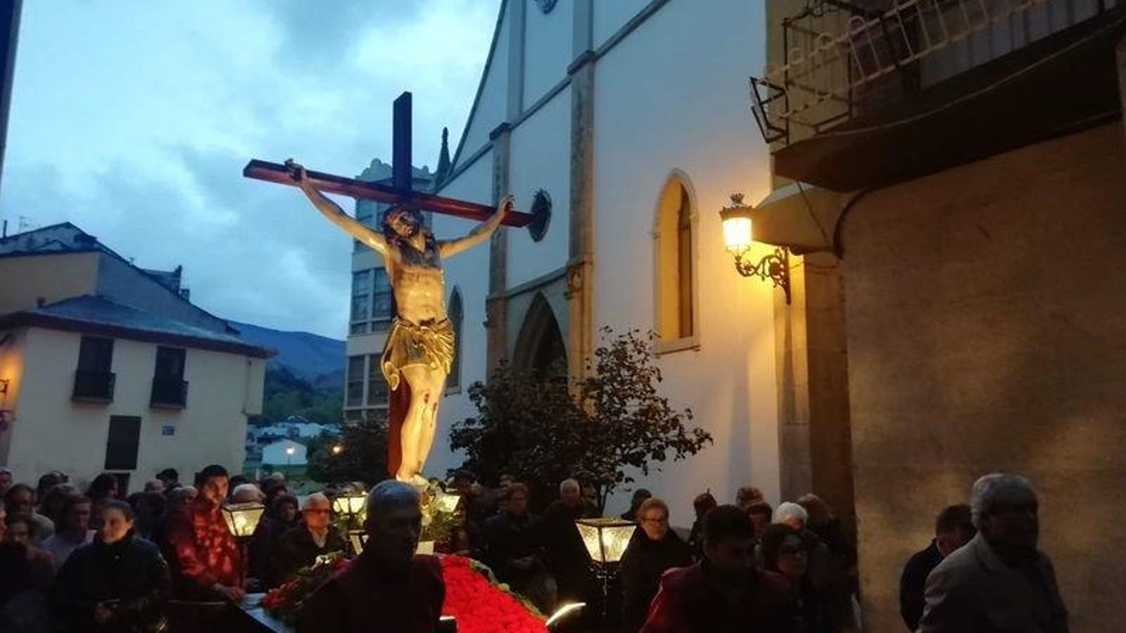 Procesión del Cristo de los Ferroviarios. (Archivo)