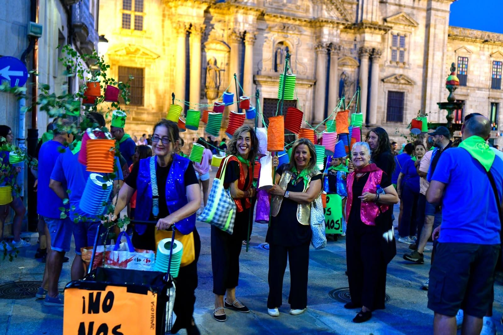 Galería | Celanova vuelve a disfrutar bajo la luz de los faroles durante A Ramallosa