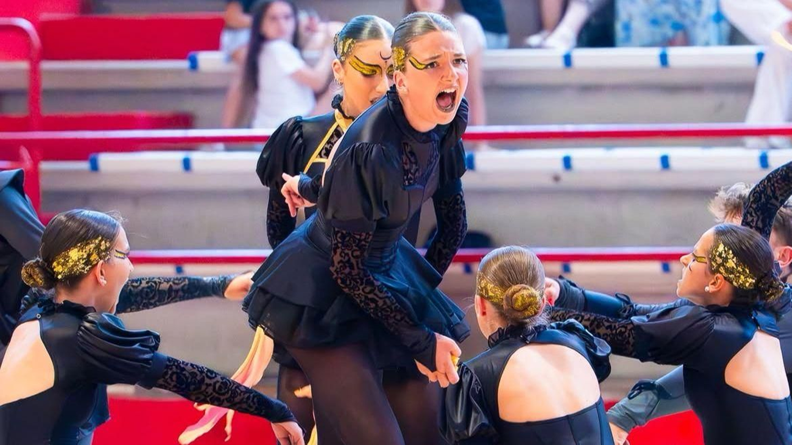 En Italia defendieron la coreografía ‘Me llaman Bruja’.
