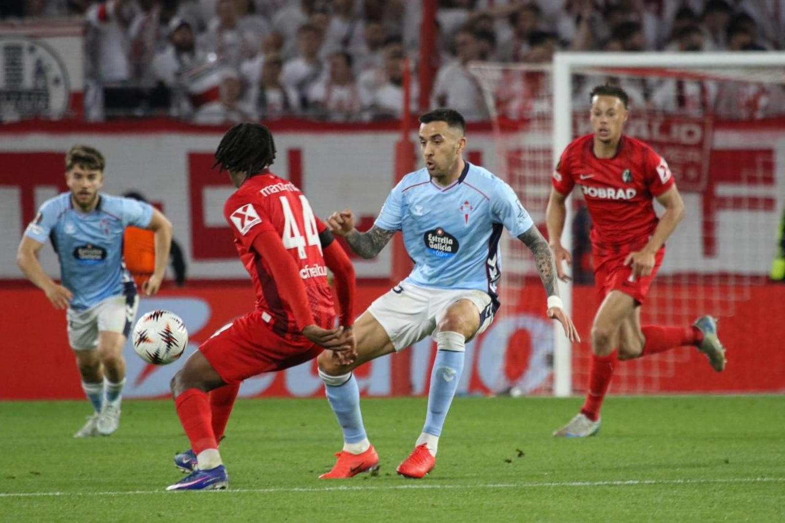 Galería | Noche amarga del Celta en Friburgo