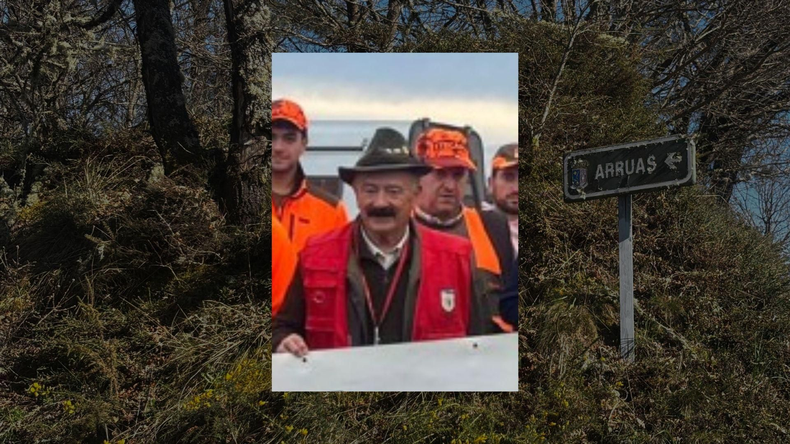 José Castro, con sombrero, en un campeonato de caza