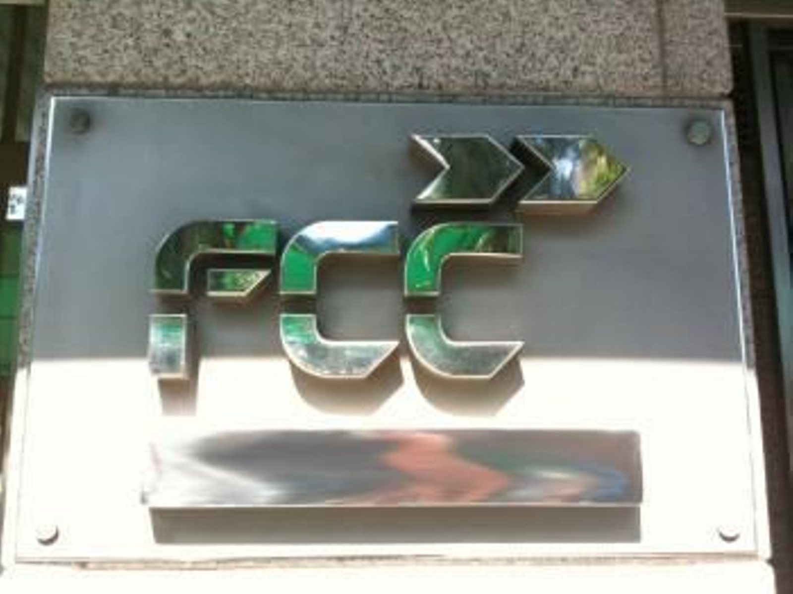 El Administrador de Infraestructuras Ferroviarias (ADIF) ha adjudicado a FCC dos nuevos contratos de AVE