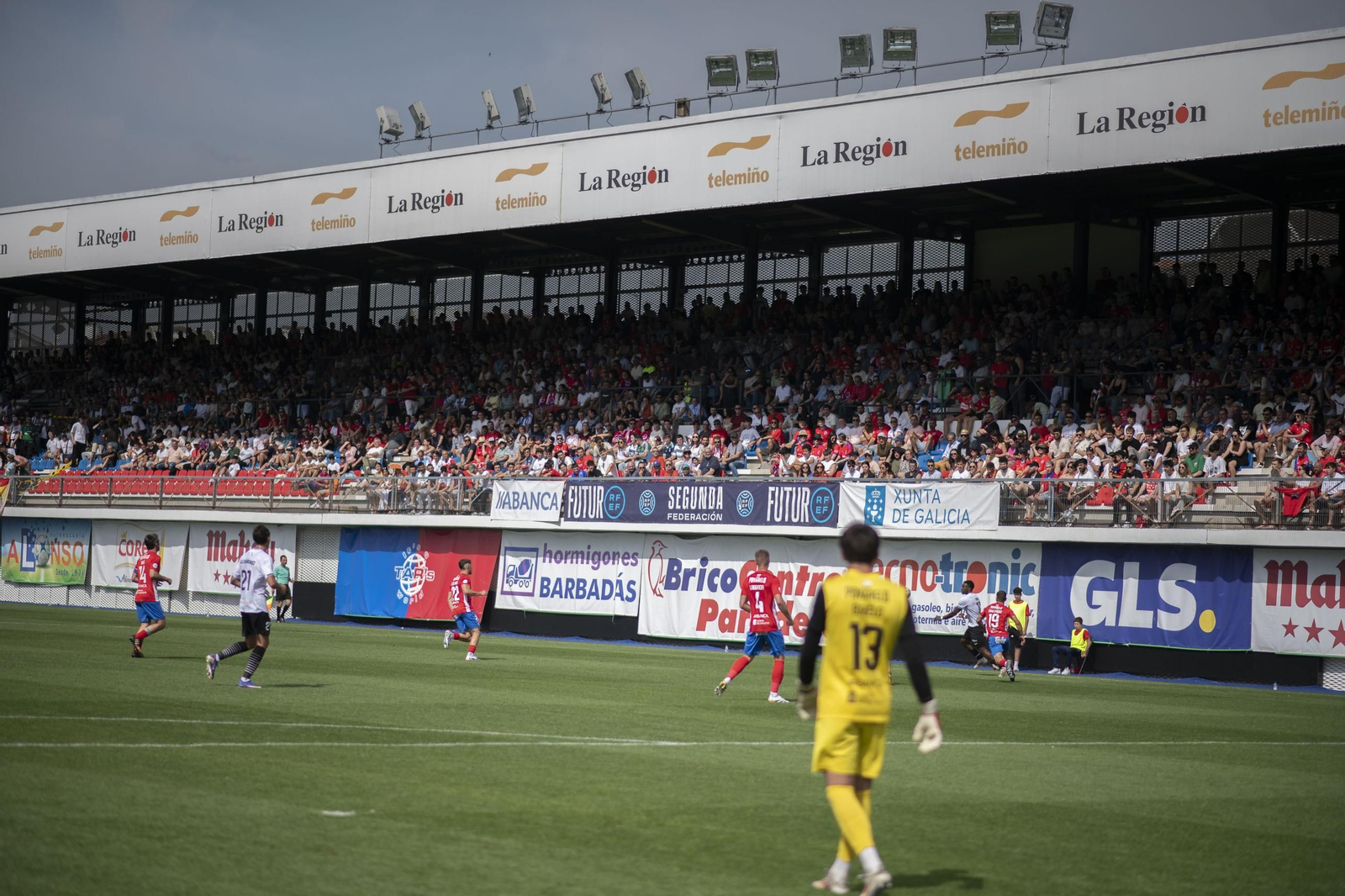 Galería | Las mejores jugadas del partido entre la UD Ourense y la UB Conquense, en imágenes