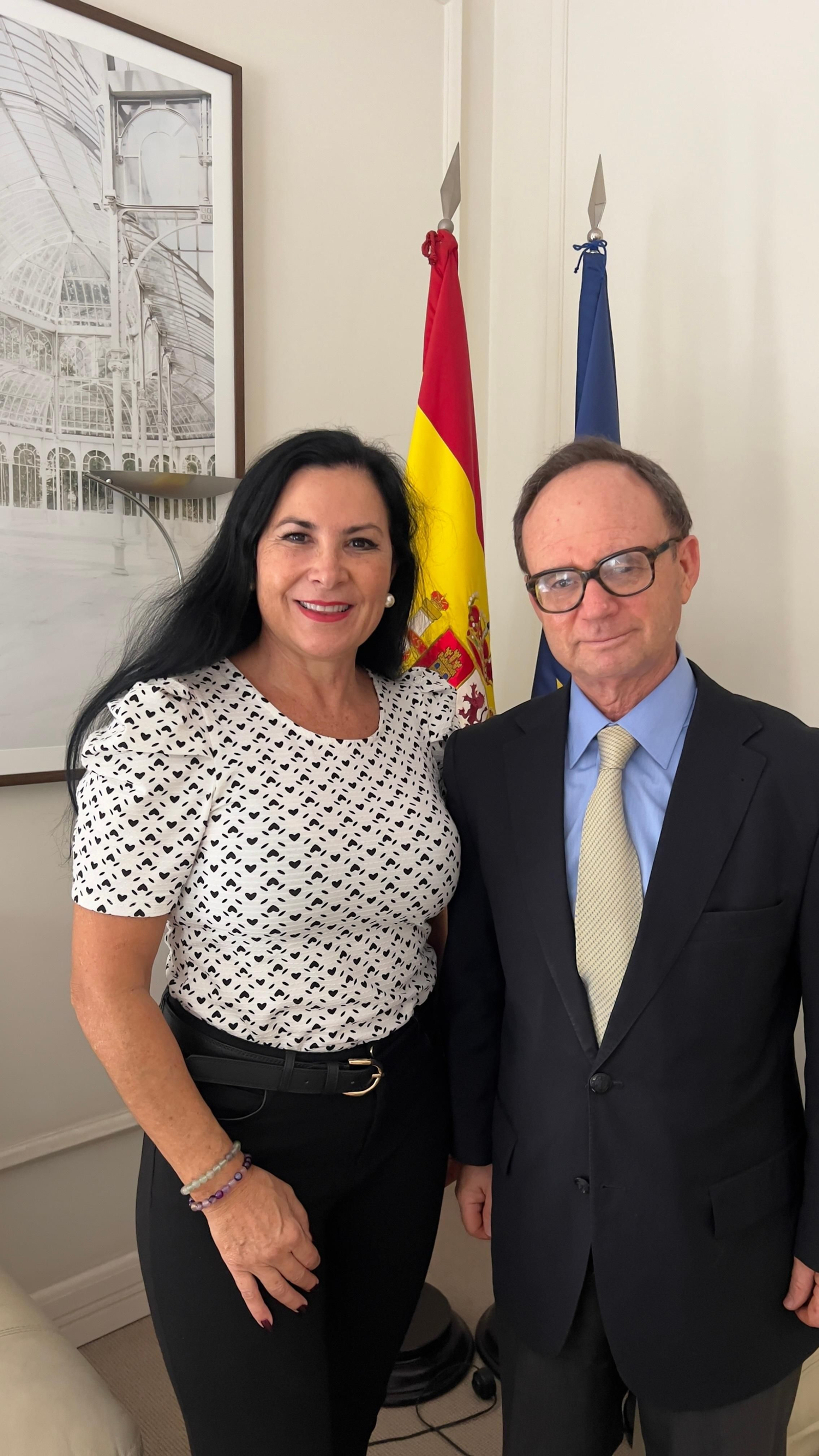 Blanca Hernando Barco con Pablo Montesino-Espartero