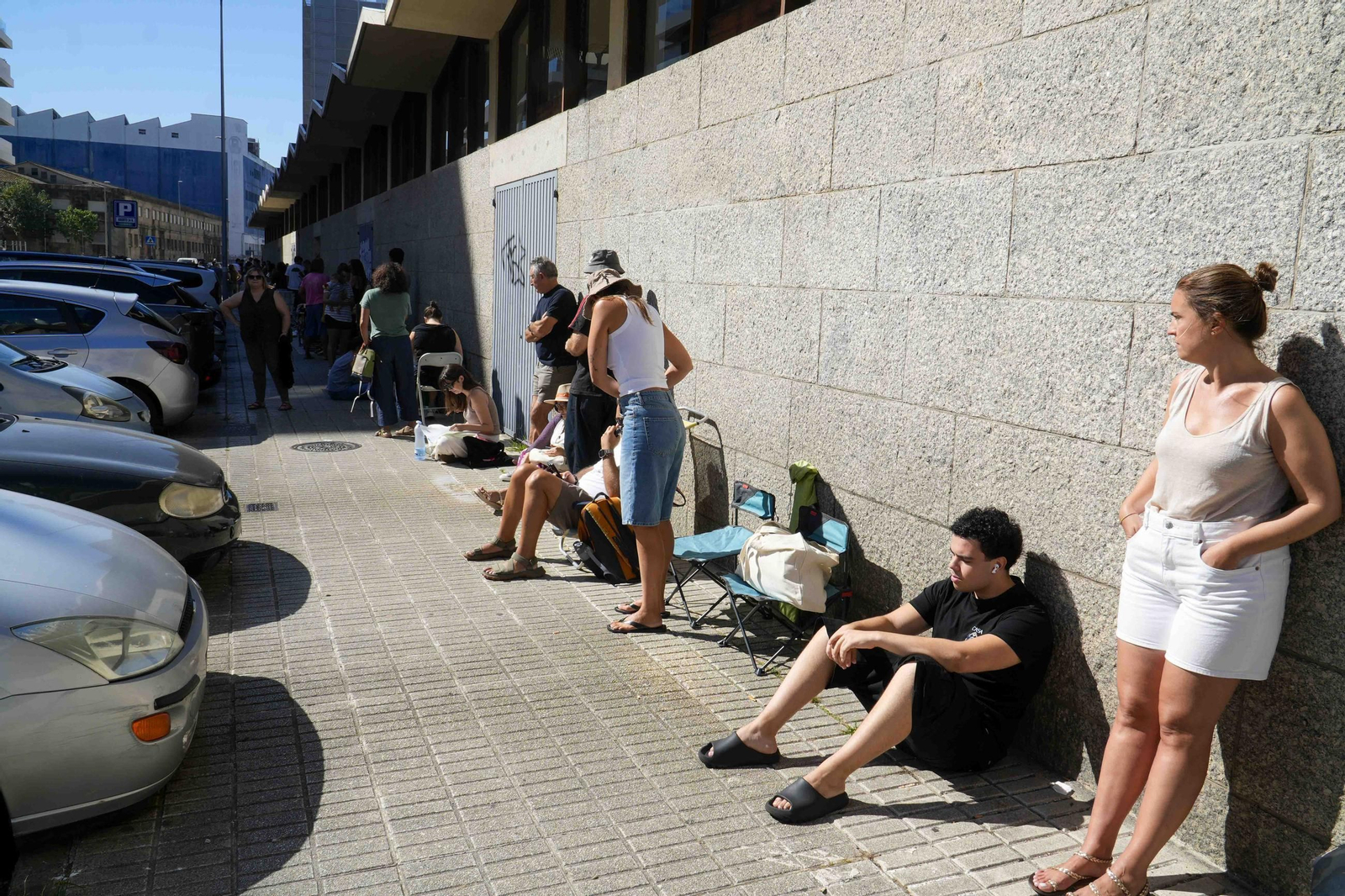 Galería | Infinitas colas por una entrada para Arde Bogatá en Vigo