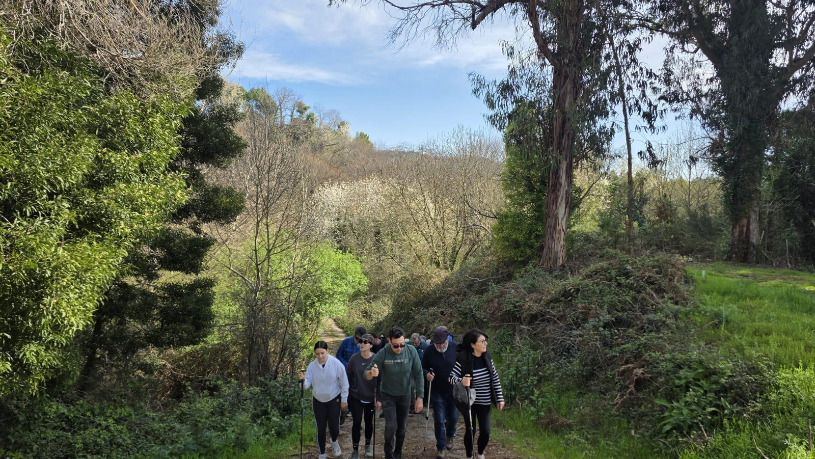 Una ruta que muestra la riqueza arqueológica de Vilamartín de Valdeorras