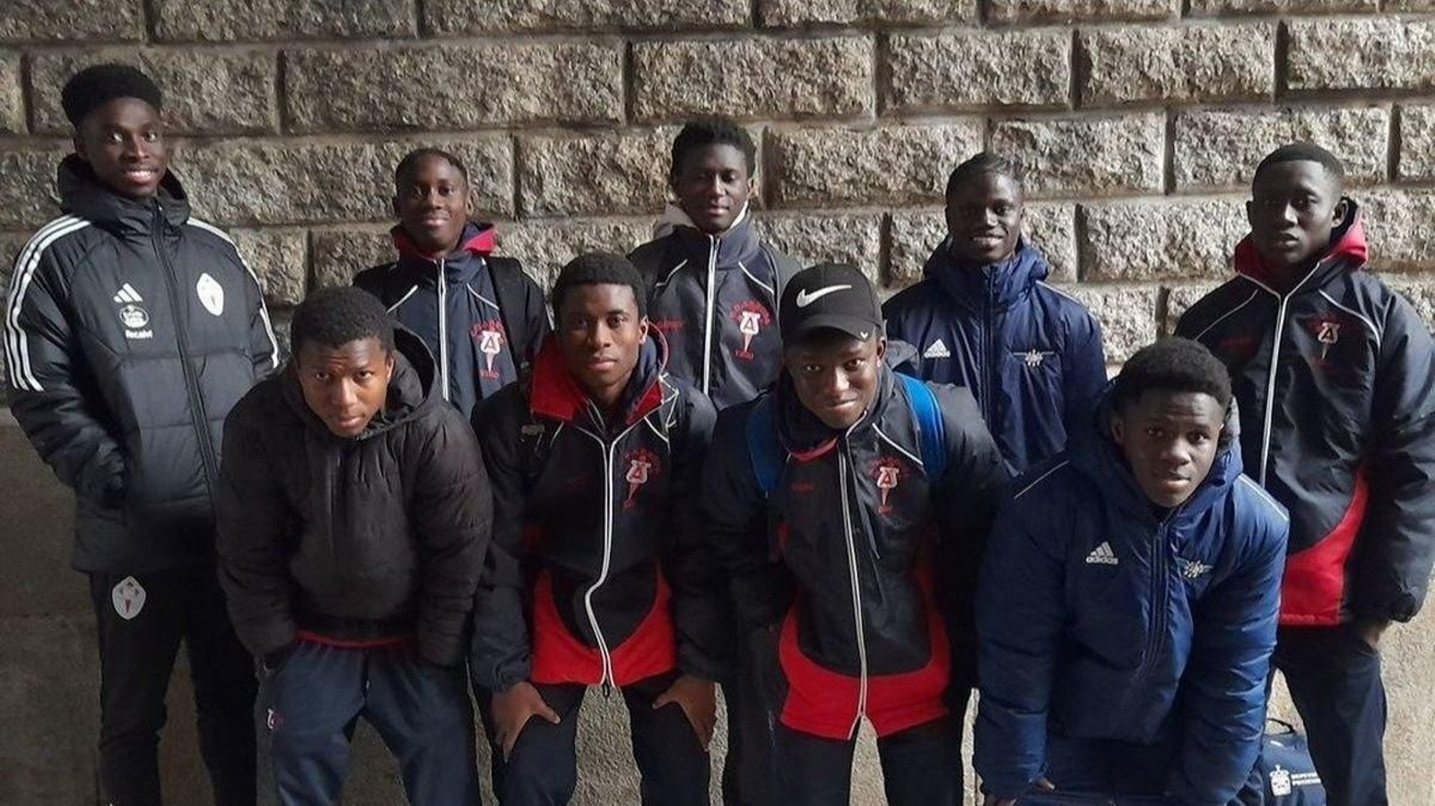 Los chicos de Guinea Bissau que juegan en Vigo.