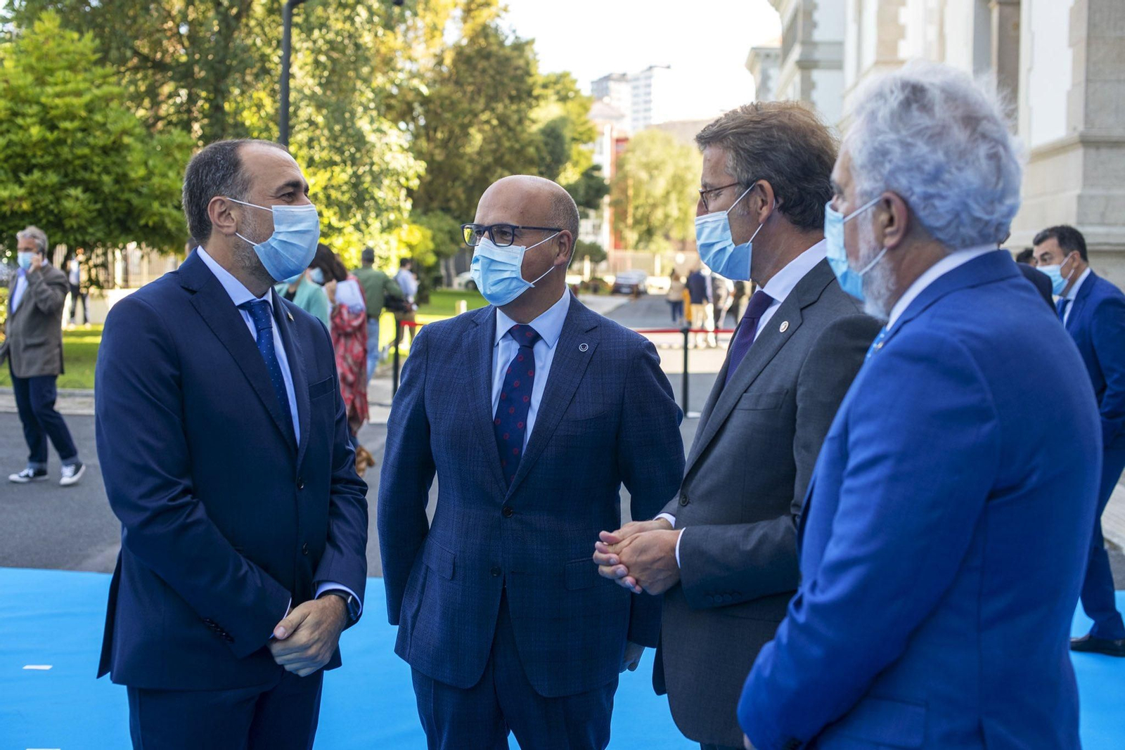 Baltar, entre Julio García, Feijóo y Santalicies