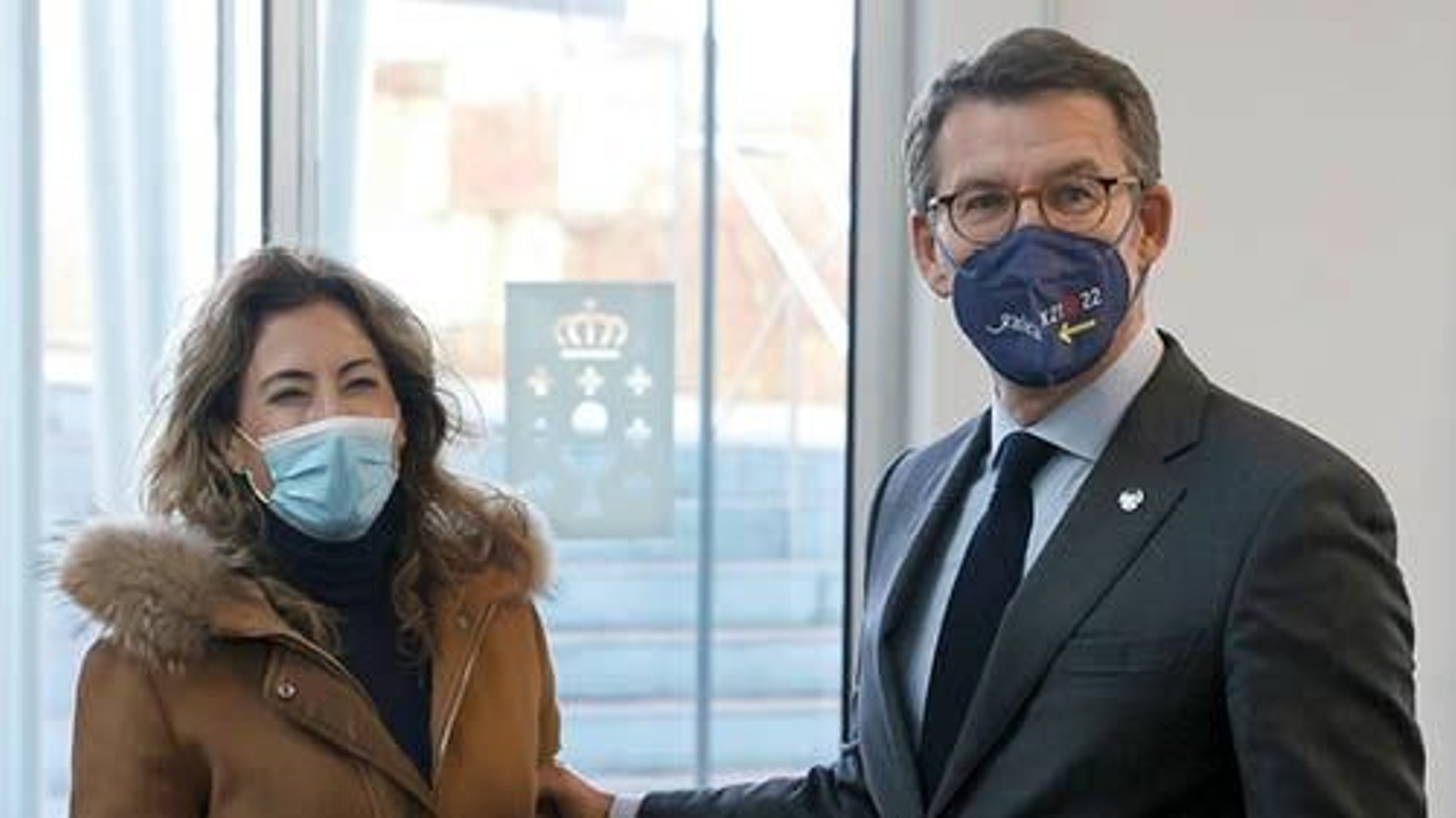 Raquel Sánchez y Feijóo, ayer en Santiago.