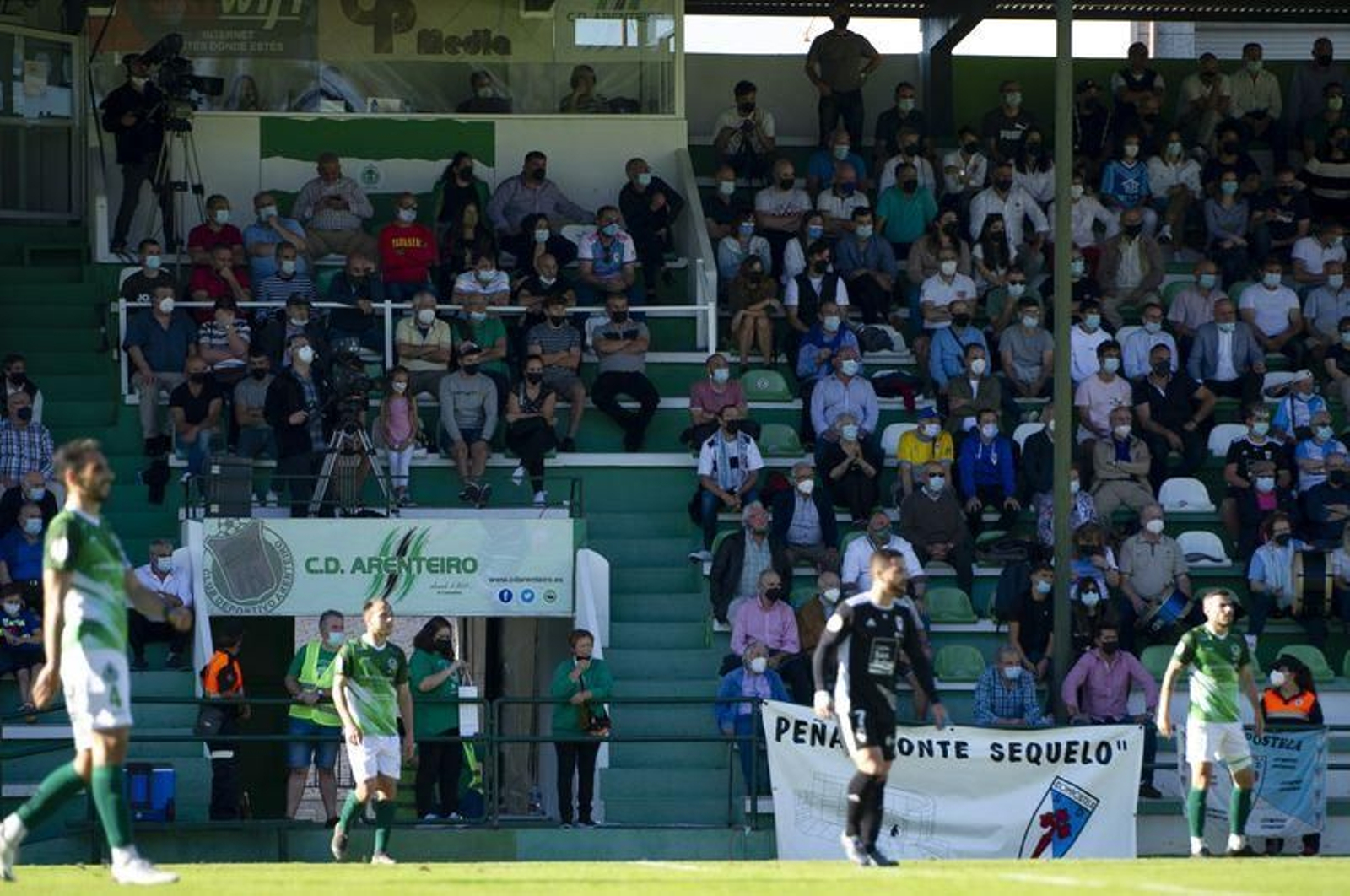 Partido entre el Arenteiro y el Compostela.