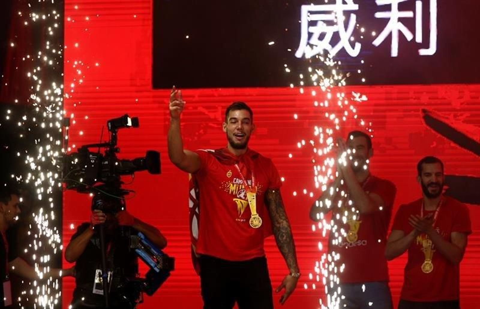 La celebración de la selección Española por el Mundial de Baloncesto 06