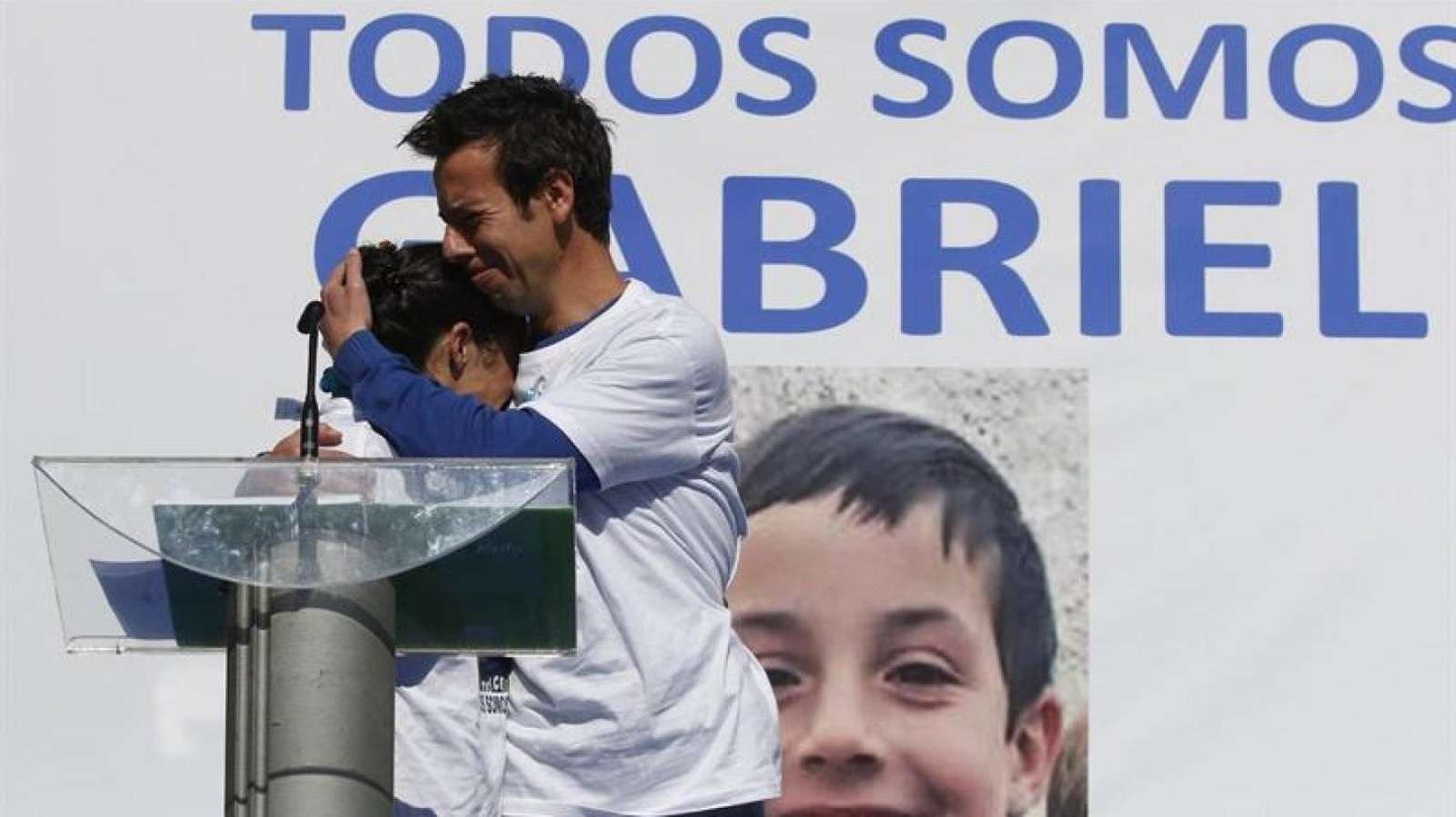 Los padres de Gabriel Cruz, derrumbados tras conocer la autopsia.