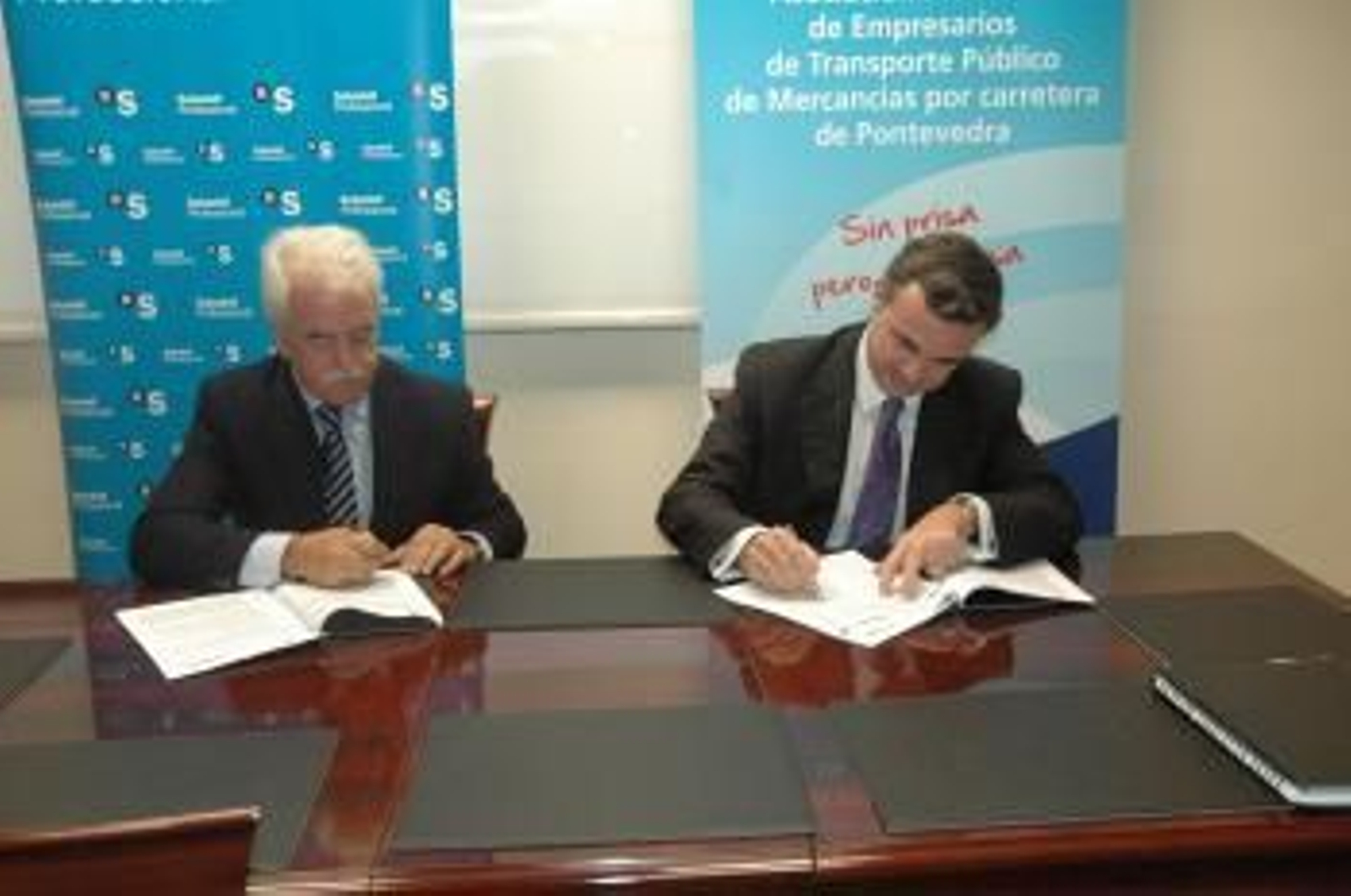 Sabadell Atlántico firma un convenio con Asetranspo