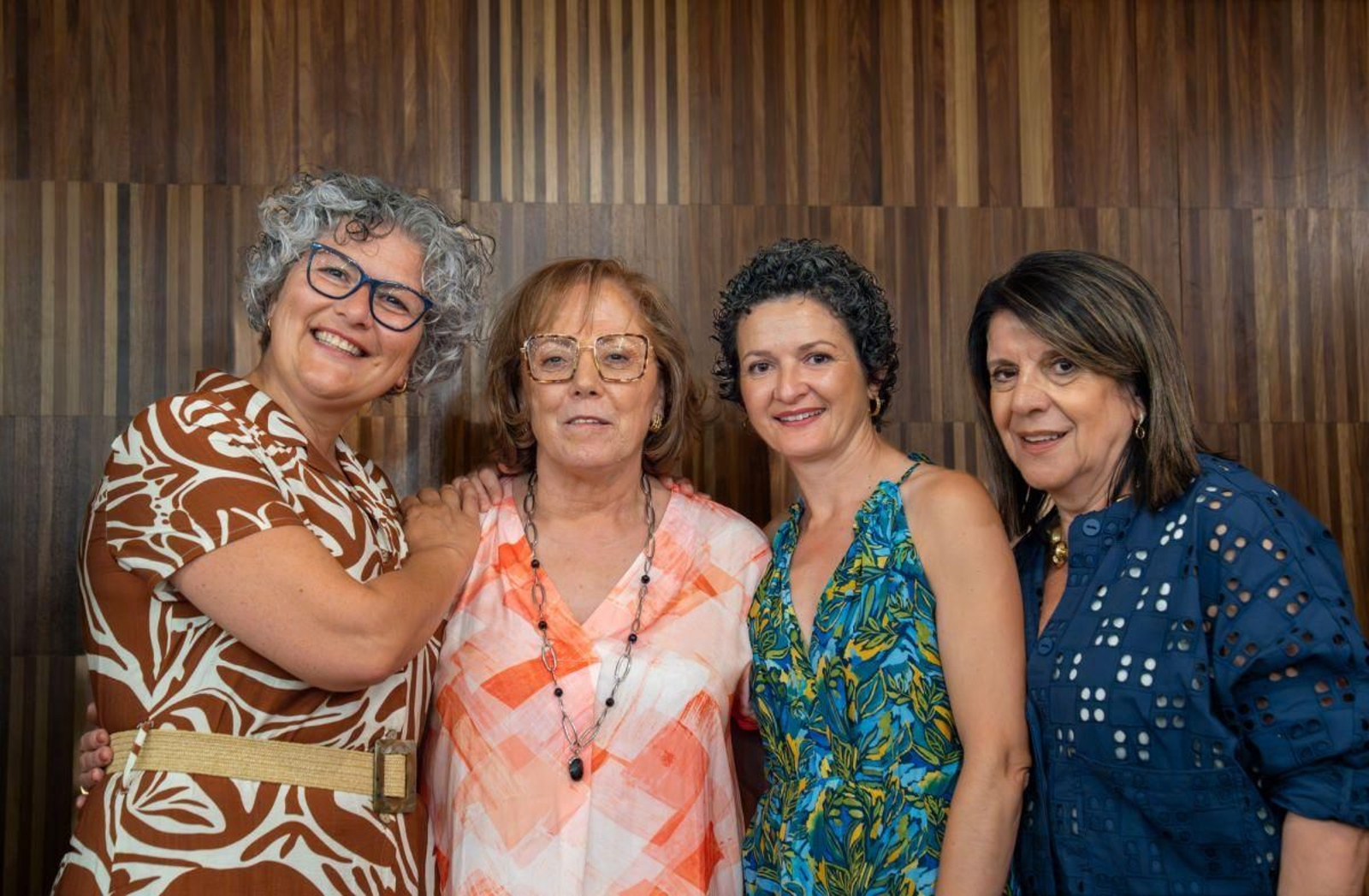 Susana, Julia, Silvia y María José.