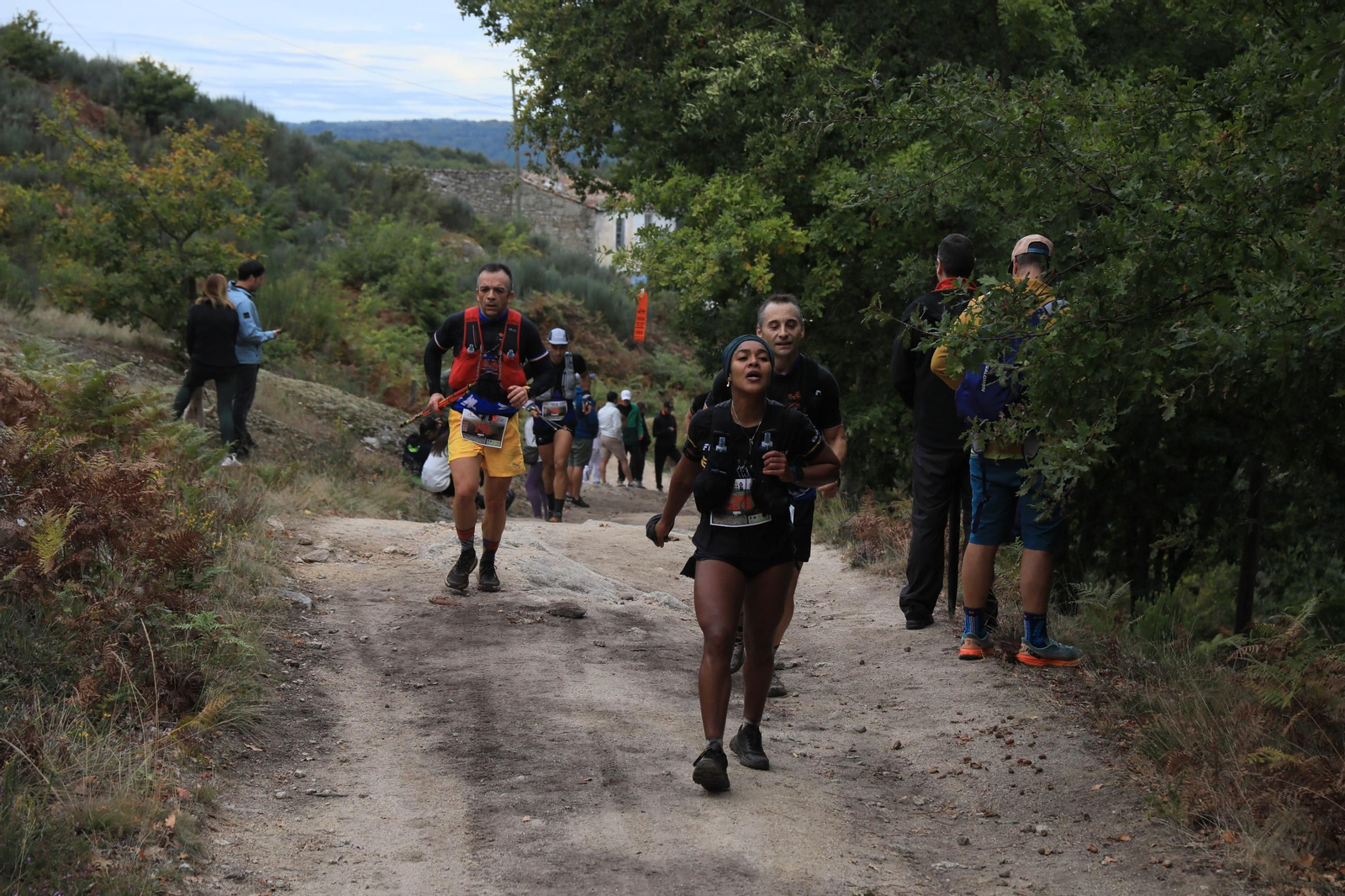 Galería | El Trail Ribeira Sacra cumple diez años y lo celebra entre montes y miradores, en fotos