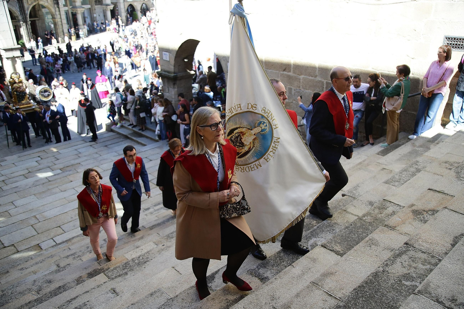 Galería | La procesión del Encuentro pone fin a la Semana Santa en Ourense