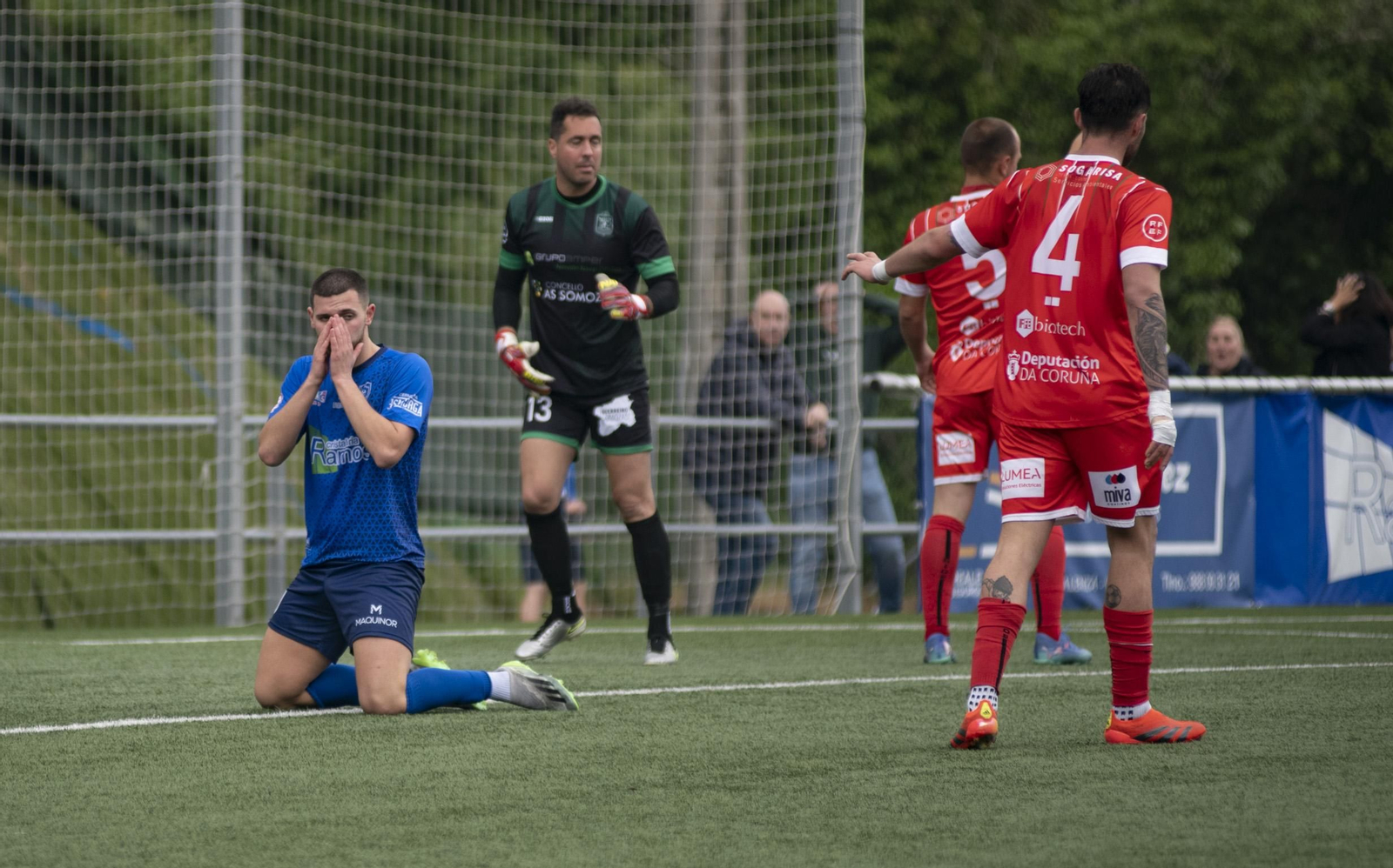 Galería | Victoria para el Barbadás que tendrá que esperar