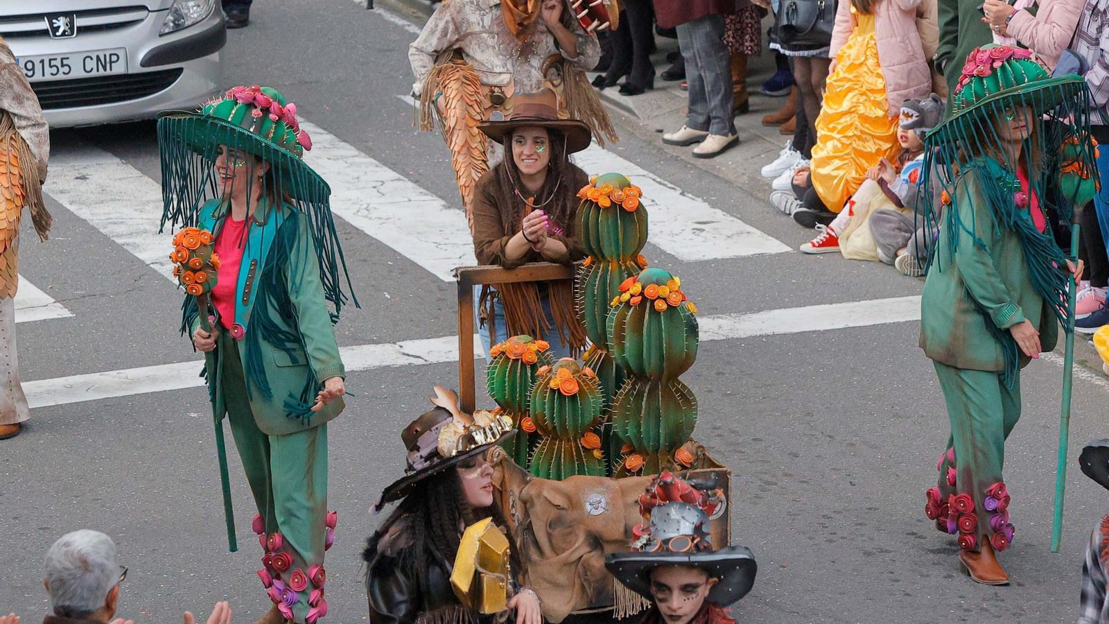 Galería | Desfile de disfraces en el Entroido de Redondela 2025