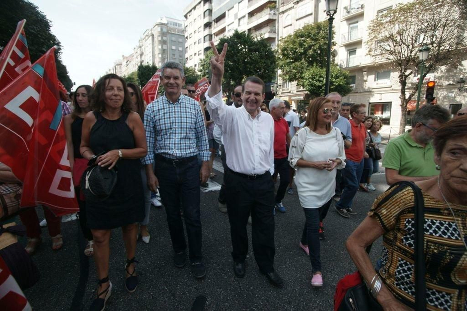 El alcalde, Abel Caballero, y la presidenta de la Diputación hicieron todo el camino