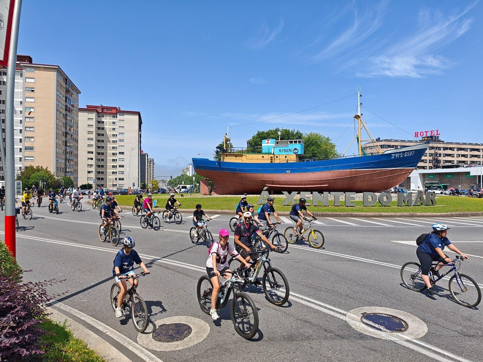 Galería | El ciclismo toma Vigo con la primera edición del Día de la Bici de Atlántico