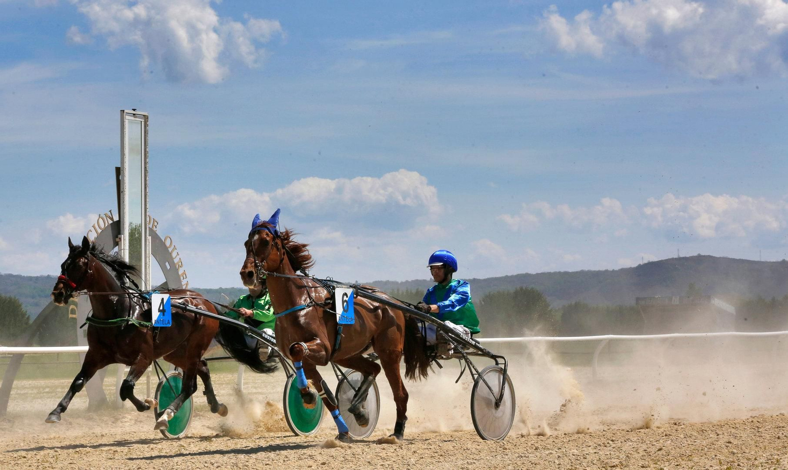 D. Vázquez A. compitiendo por el premio.