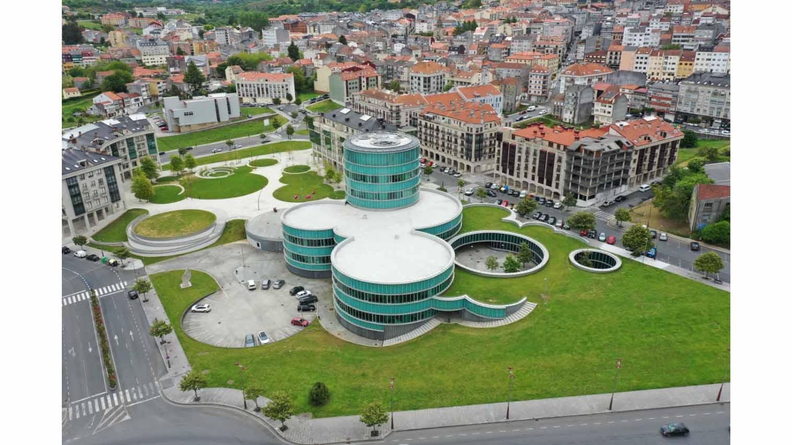 Lalin. Ayuntamiento vista panorámica web