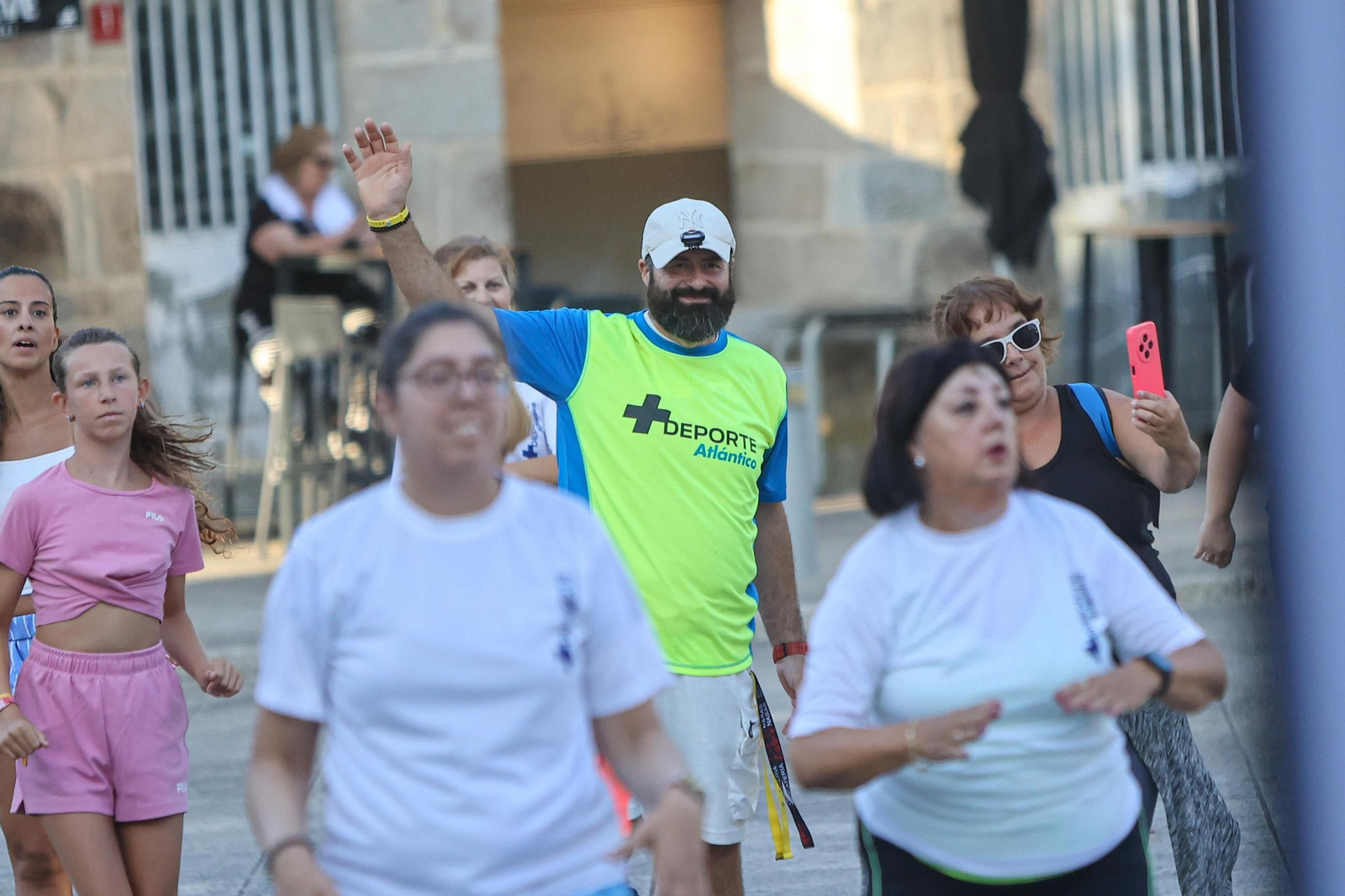 Galería | Un centenar de personas se activan con la sesión de zumba de +Deporte Atlántico