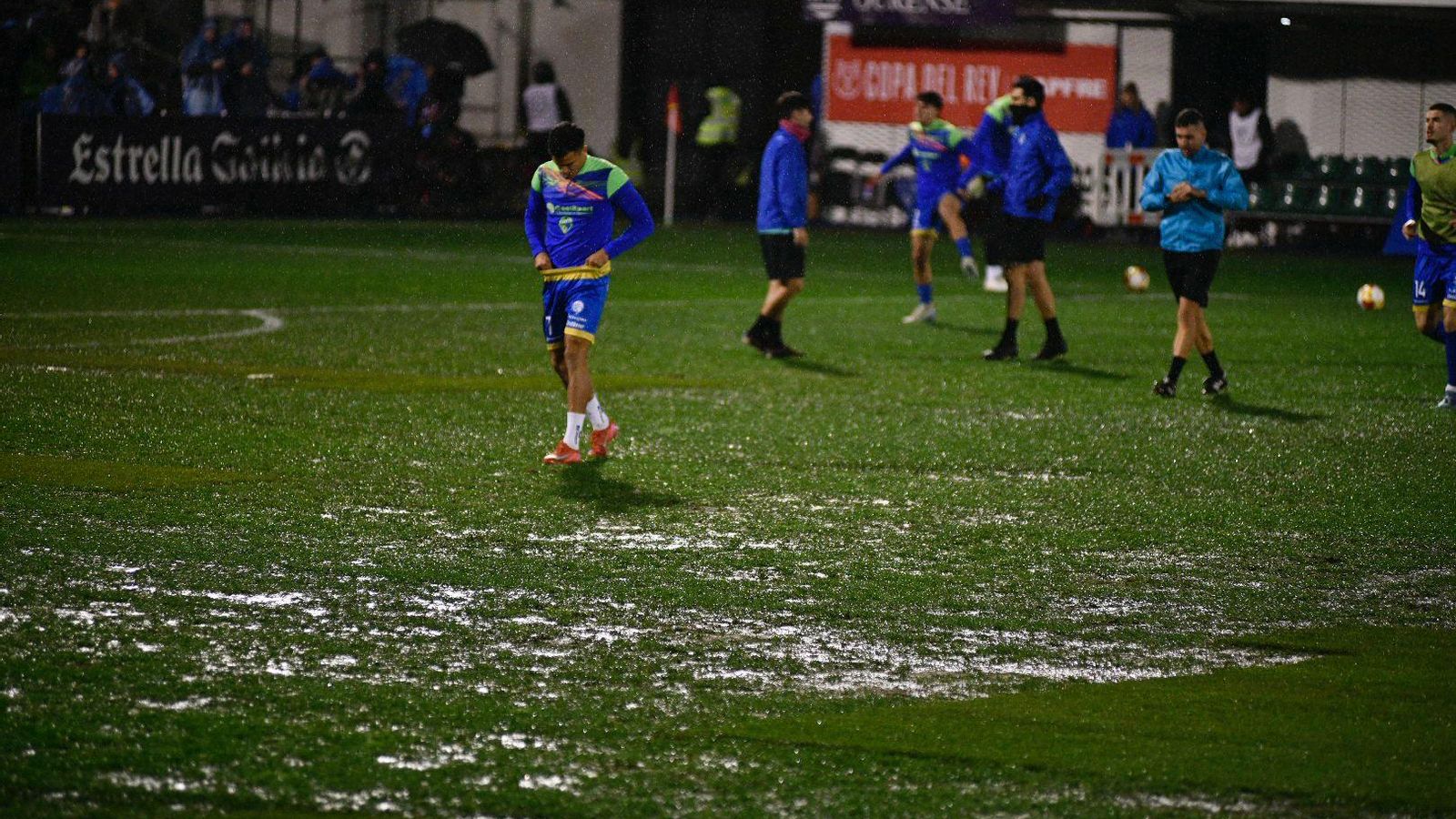 El estado del campo de O Couto en los minutos previos al partido.
