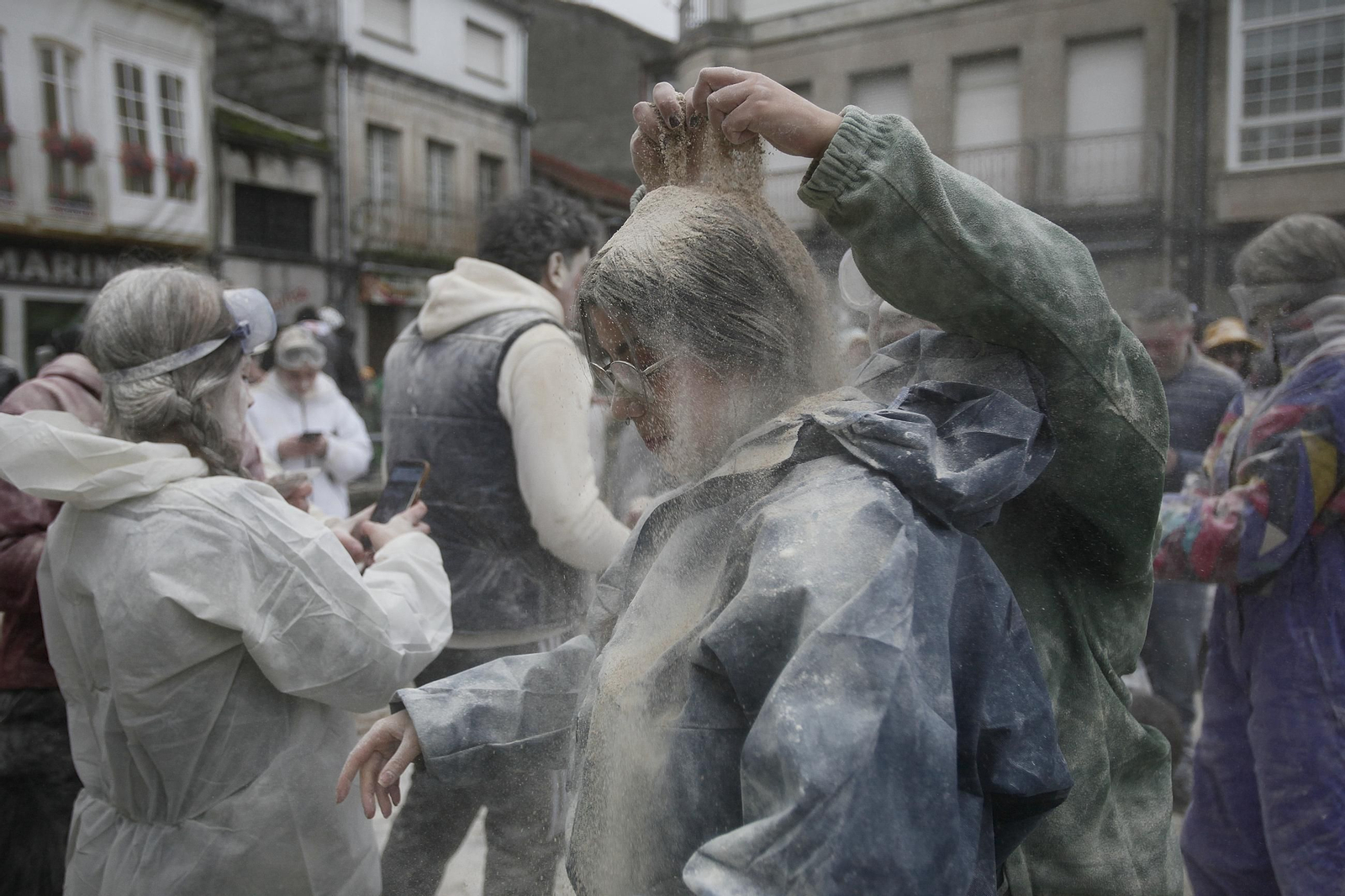 Galería | Los entroideiros conquistan Xinzo en el Domingo de Fareleiro