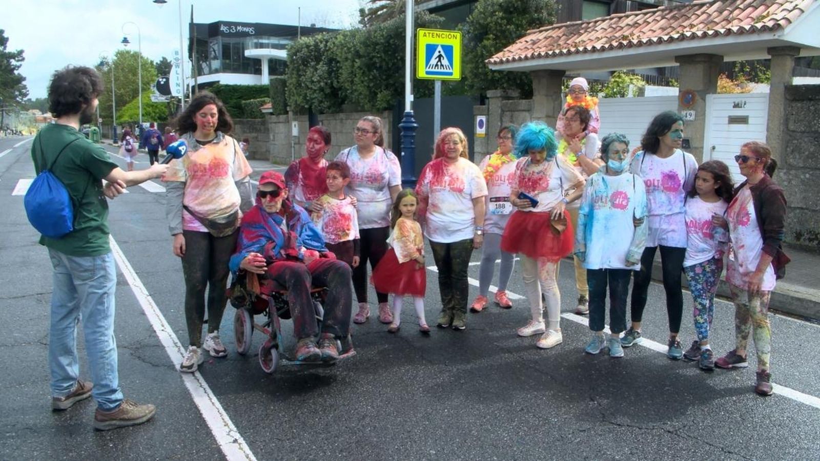 Adriana, a la izquierda, y el equipo de Atendo.