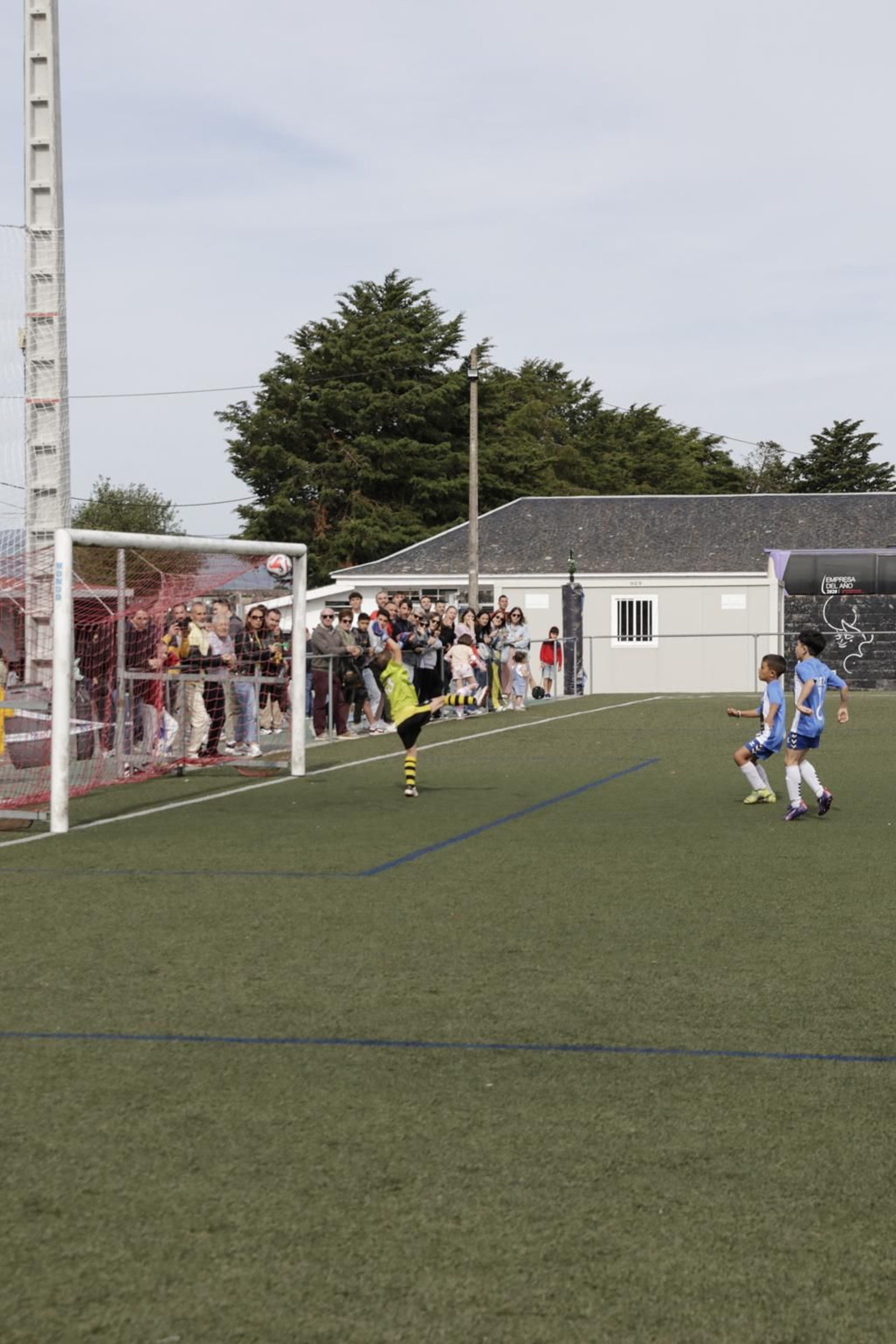 Galería | La fase intermedia del Campeonato Gallego de Fútbol 8 aterriza en Xinzo de Limia
