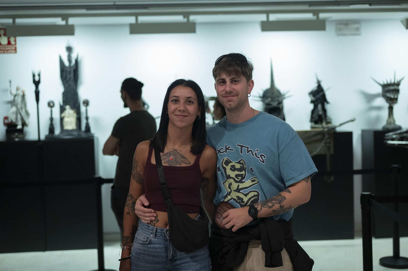 Un recorrido por el universo de Tolkien en la exposición organizada por el OUFF con motivo del 25 aniversario de la saga