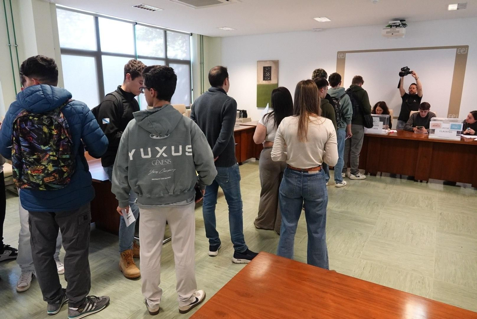Galería | La Universidad de Vigo vota a su nuevo rector